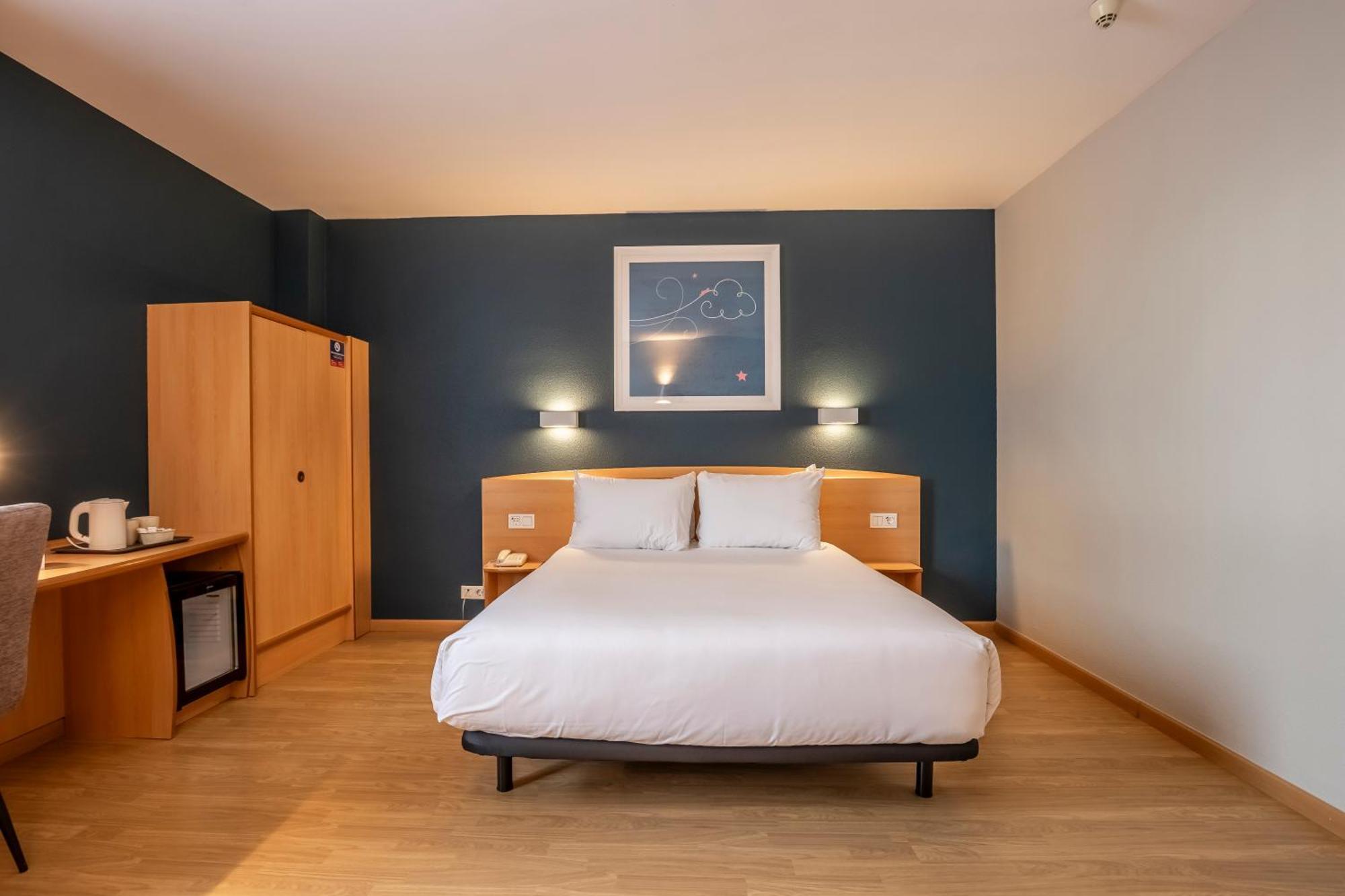 Double Room,1697787819:JPEG