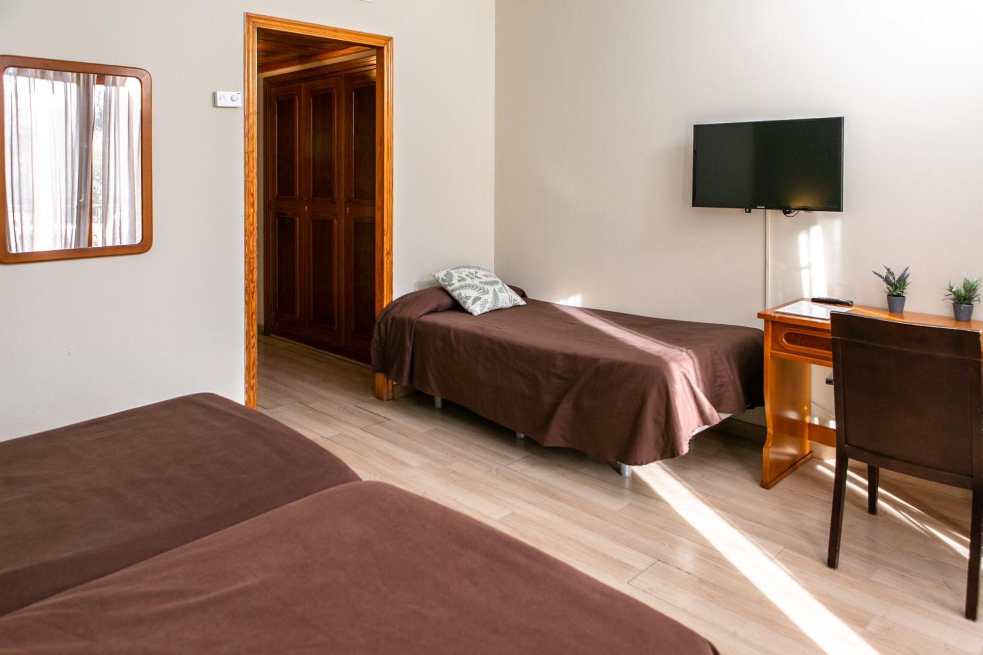 Habitación Triple Superior con balcón