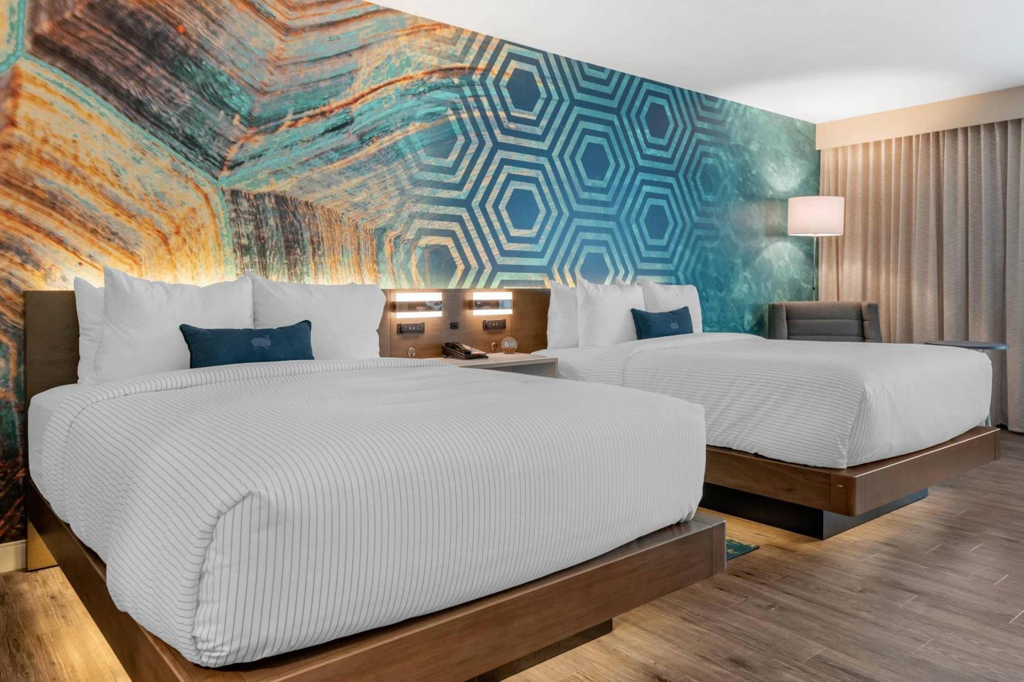 Queen Room with Two Queen Beds - Accessible/Non-Smoking