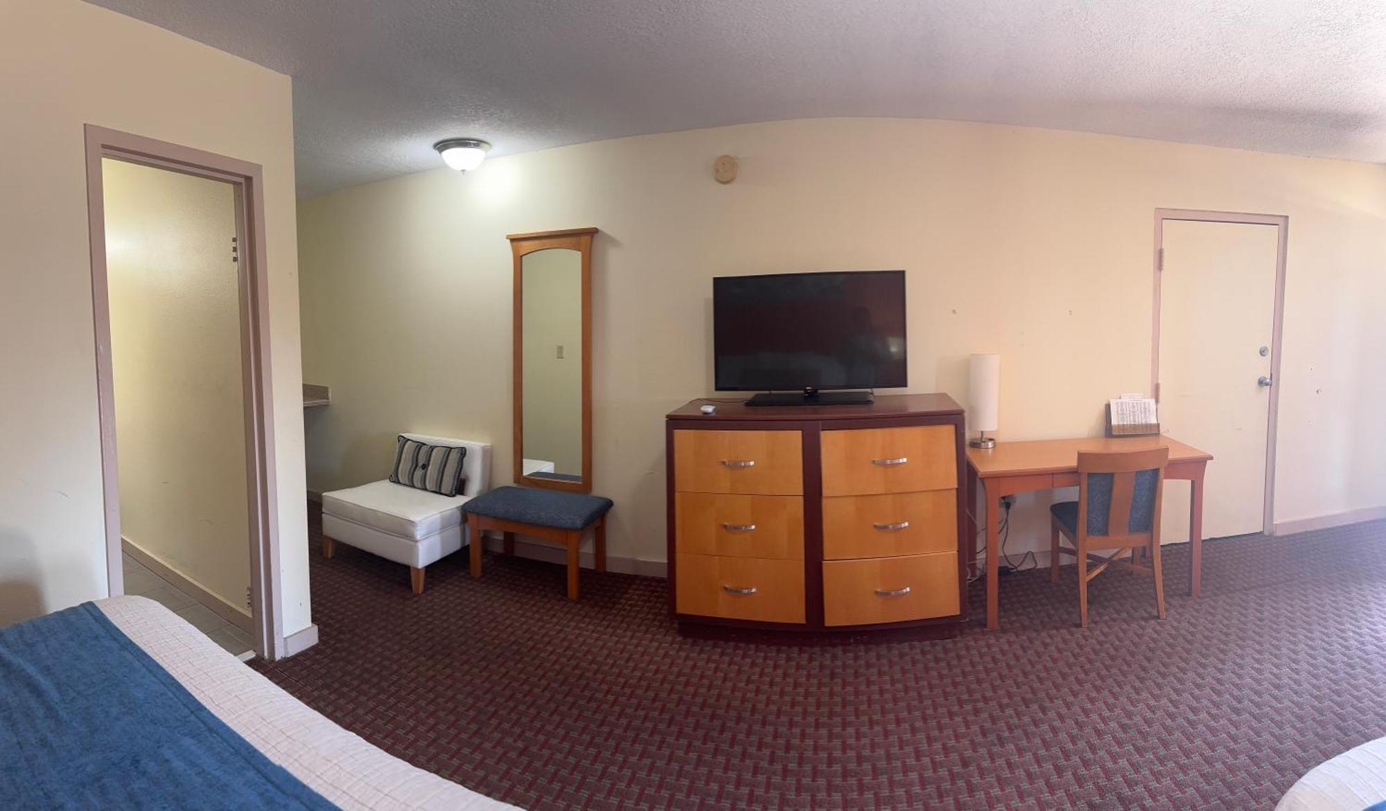 King Room - Non-Smoking
