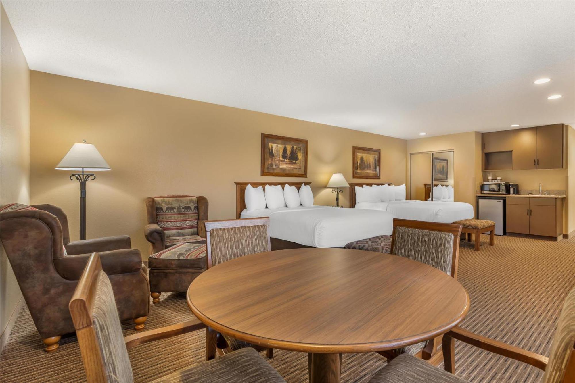 Cabin Fever Room