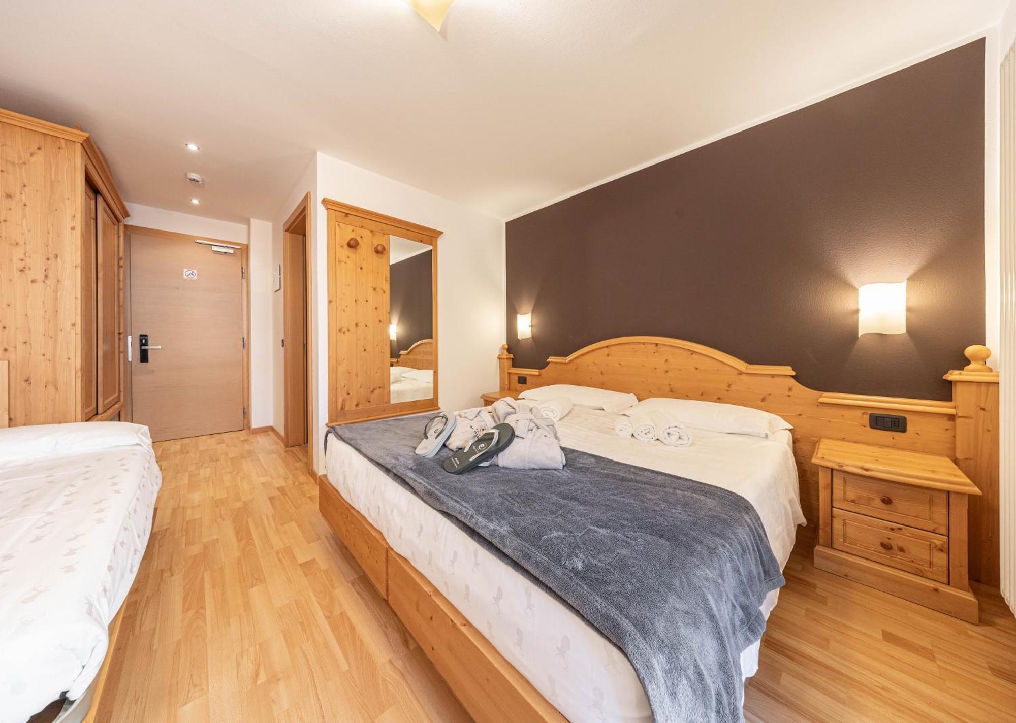 Triple Room,1609726664:JPEG
