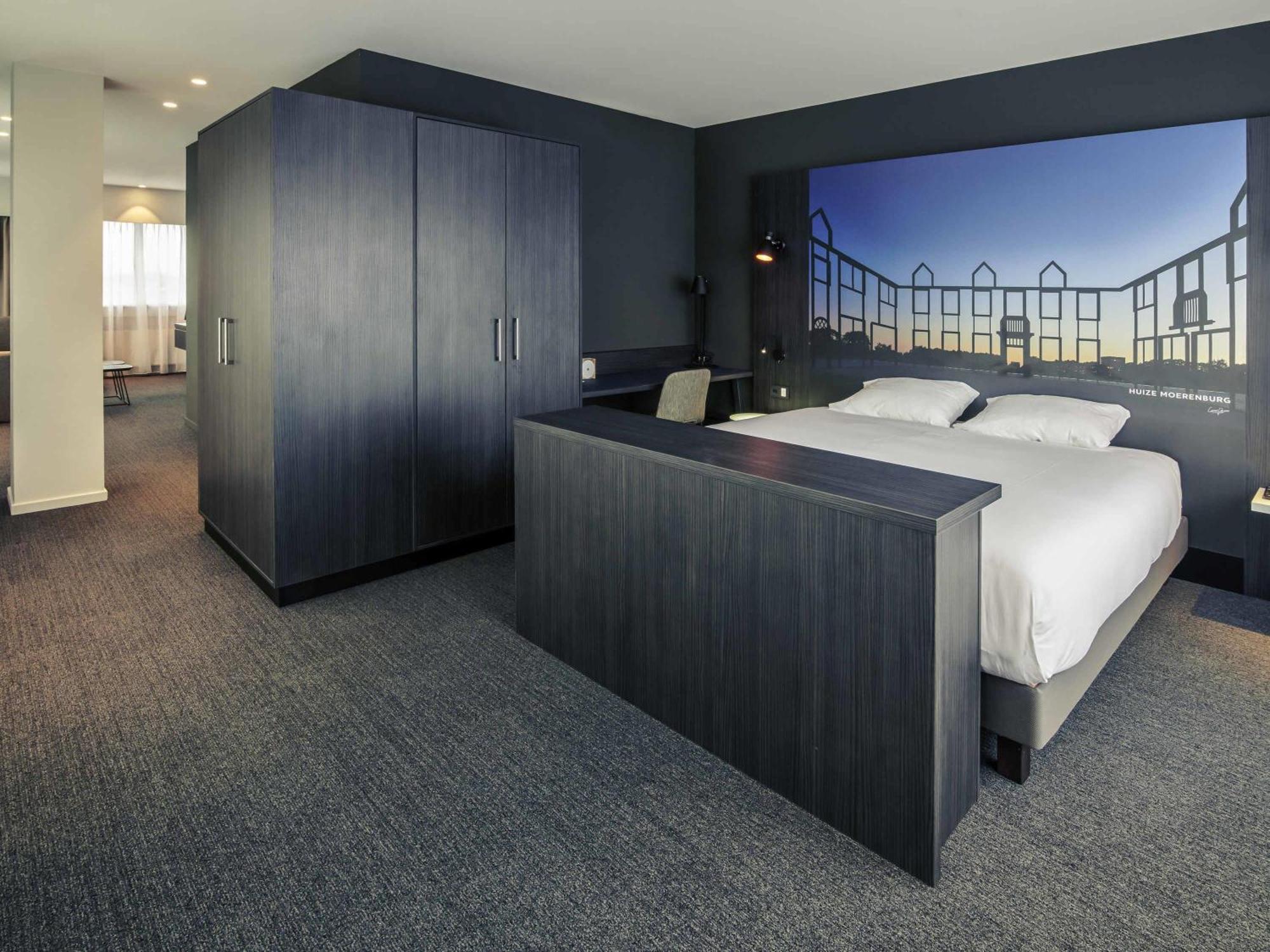 Executive Suite Double Bed Sofa Bed,1771478982:JPEG