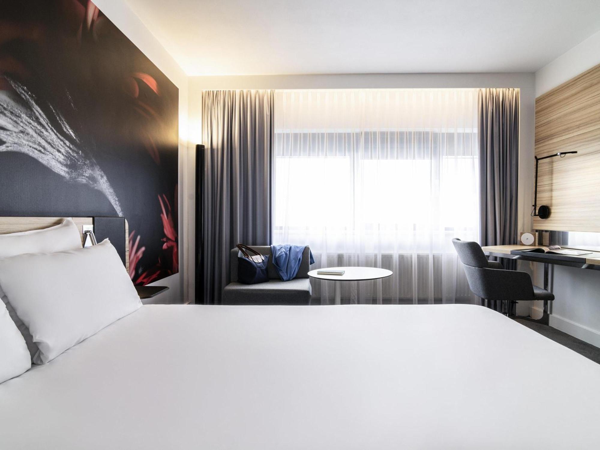 Superior Queen Room,1704848337:JPEG