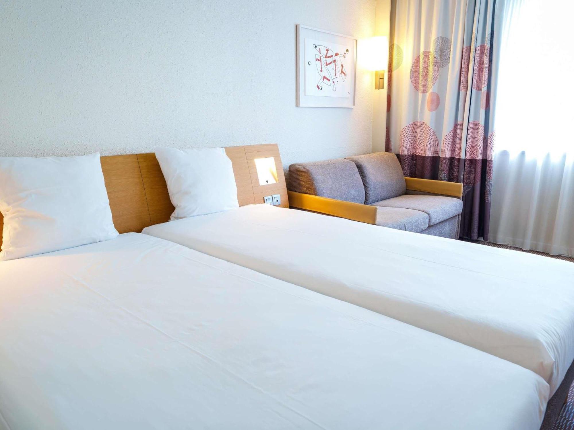Standard Twin Room Sofa,1704849835:JPEG