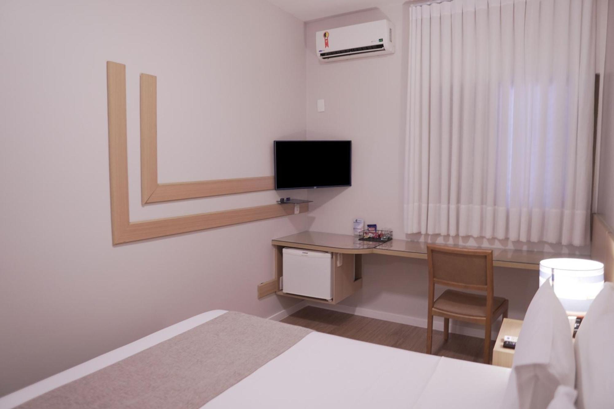 Double or Twin Room,1704930310:JPEG
