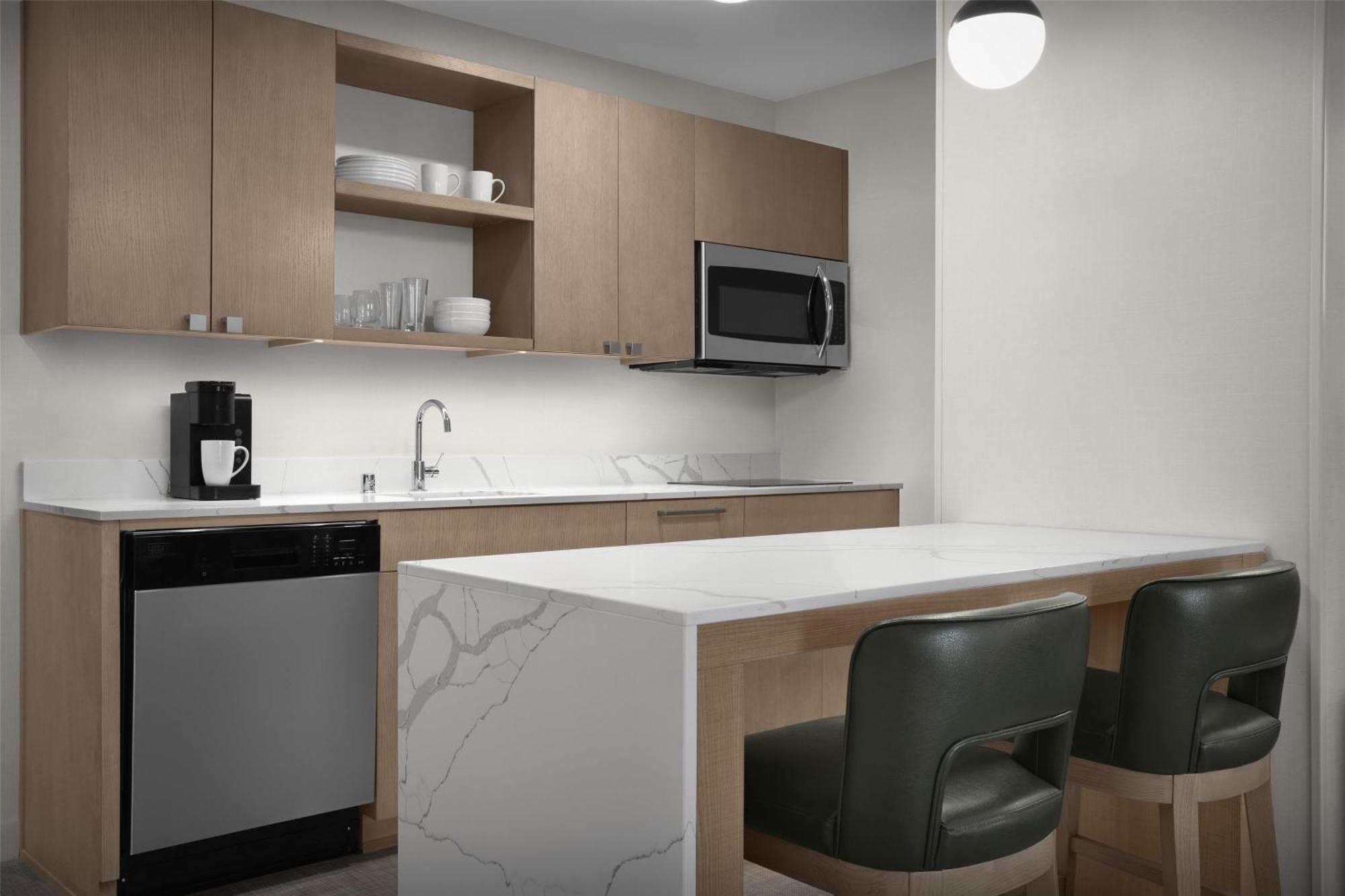 King Studio Suite