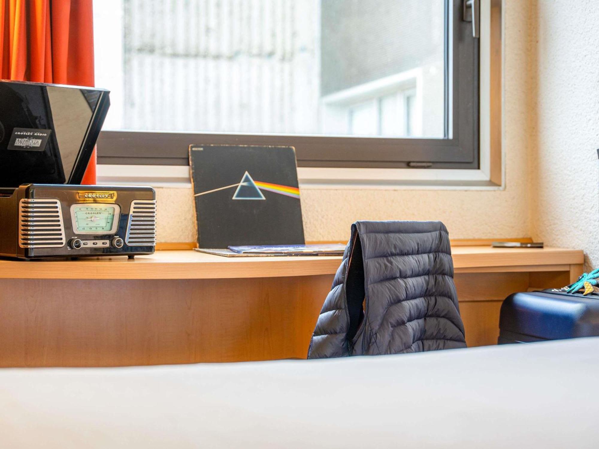 Standaard Kamer met 1 Tweepersoonsbed en 1 Eenpersoonsbed