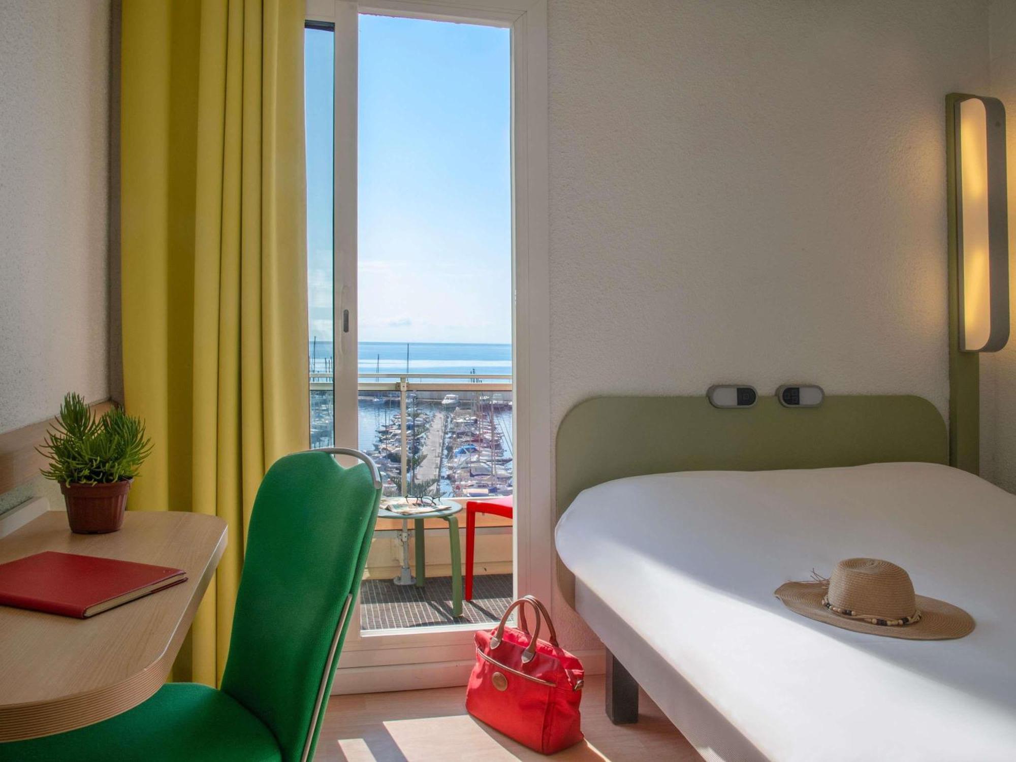 Standard Double Room with Sea View,1704981644:JPEG