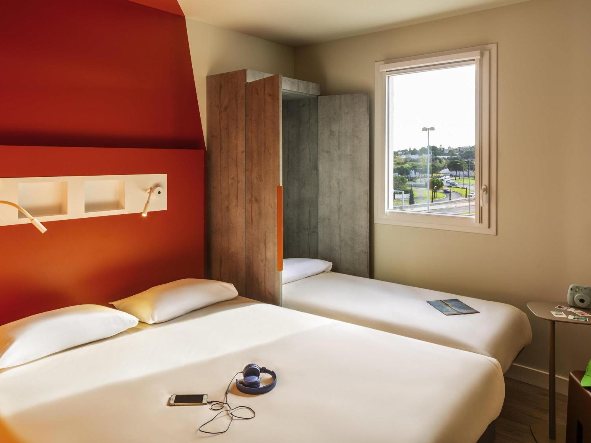 Chambre Triple avec 1 Lit Double et 1 Lit Simple