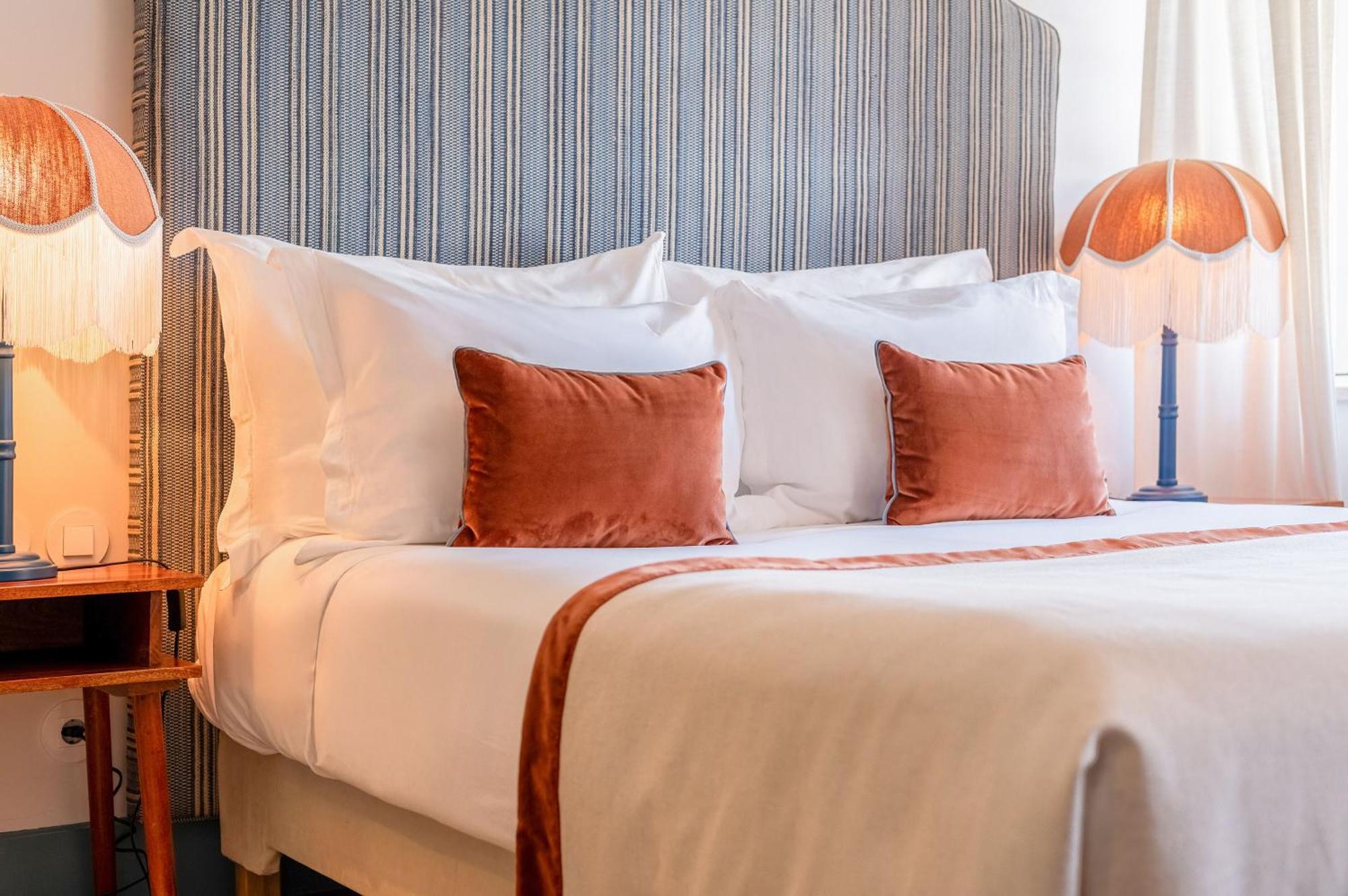 Standard Room,1742721584:JPEG