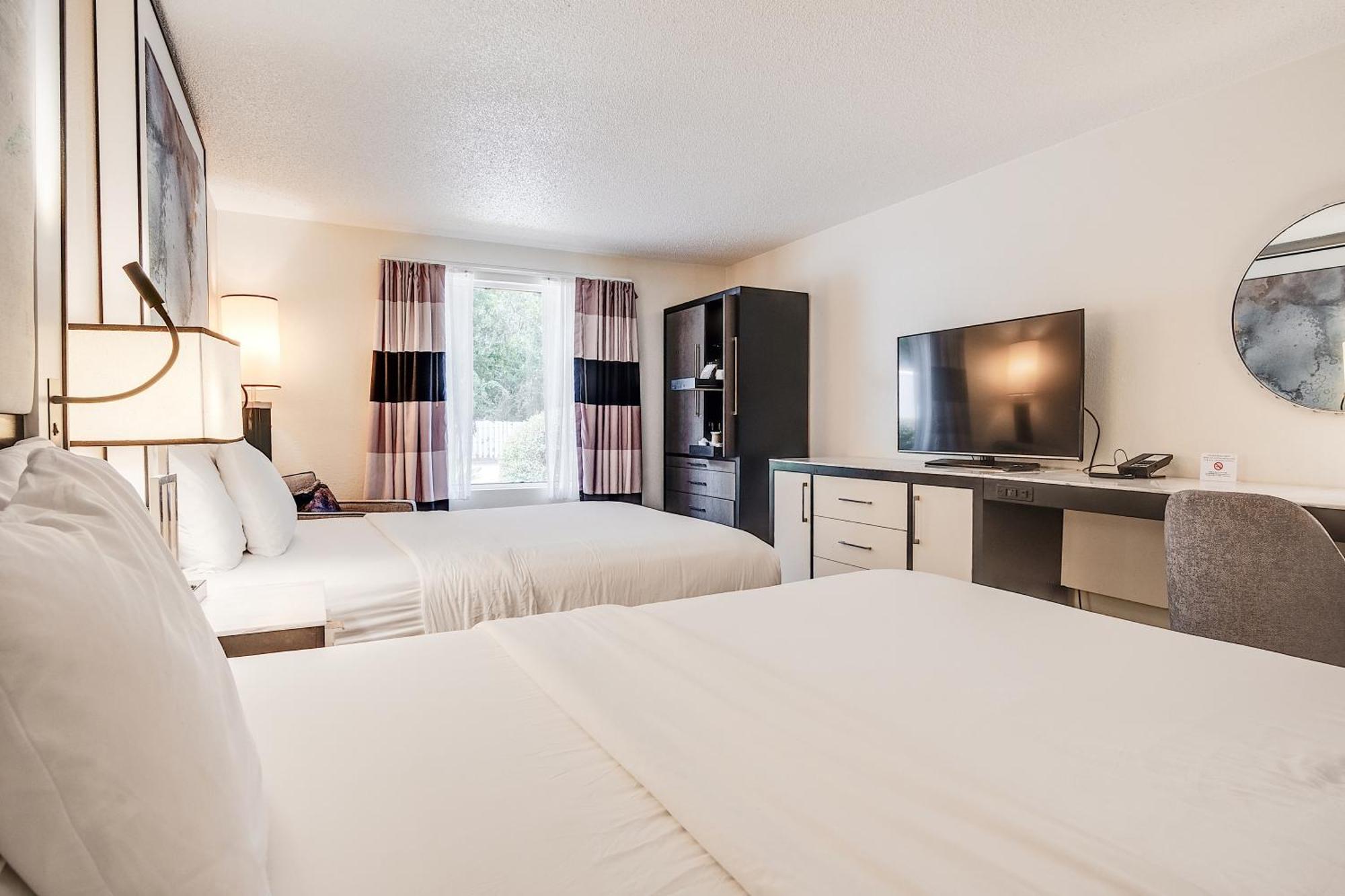 Queen Room with Two Queen Beds - Non-Smoking