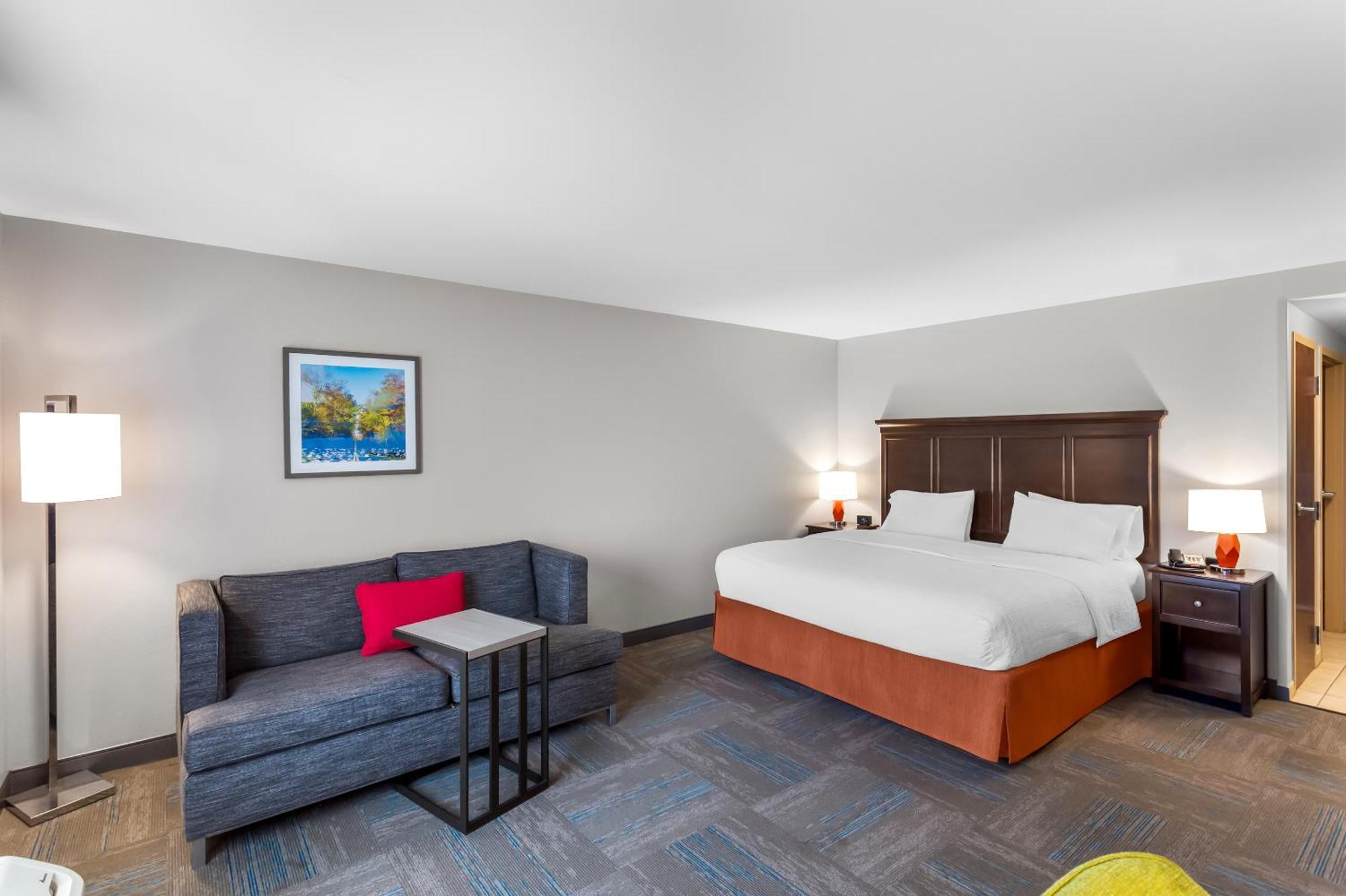 King Room with Sofa Bed - Non-Smoking