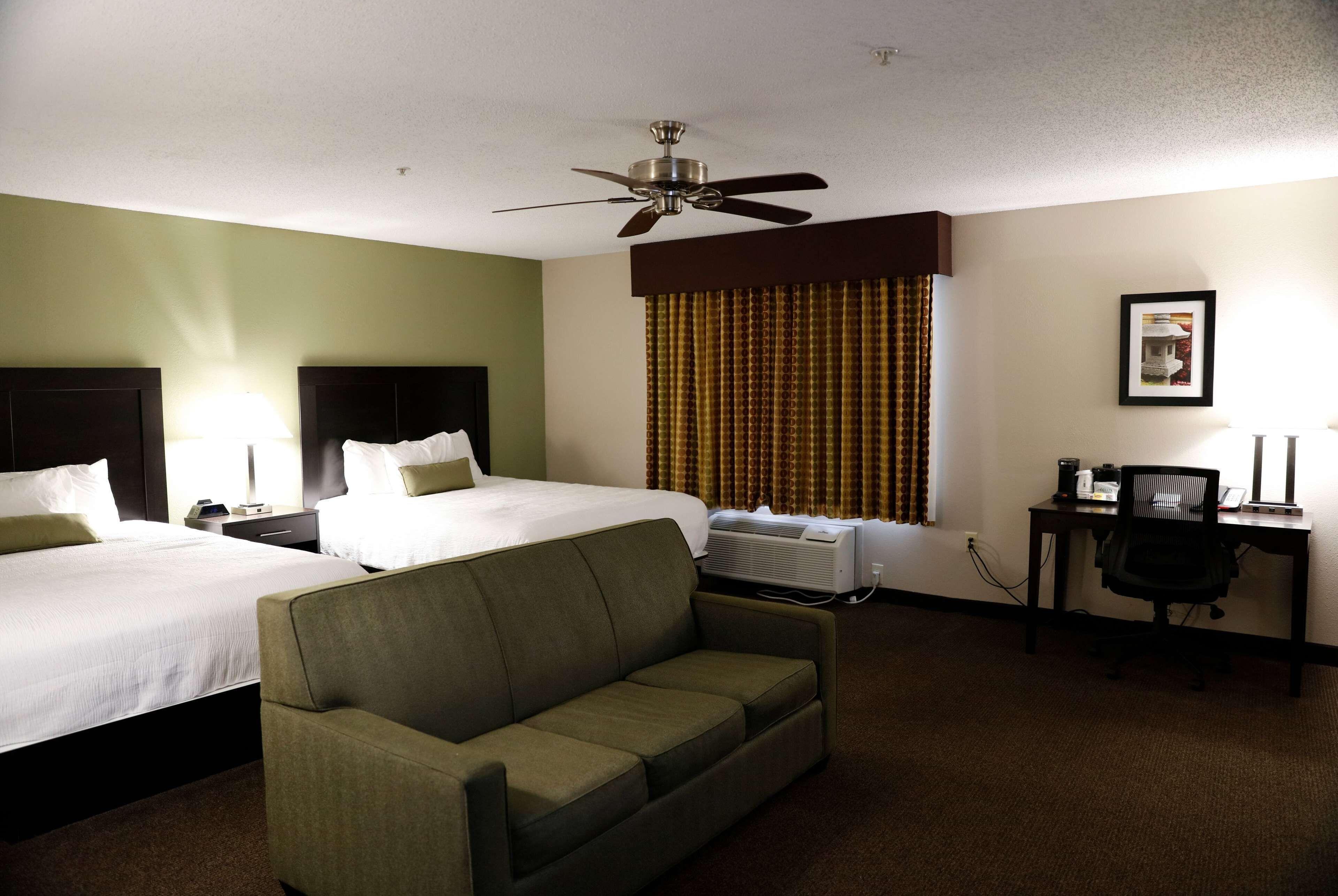 2 Queen Beds, Studio Suite, Non-Smoking