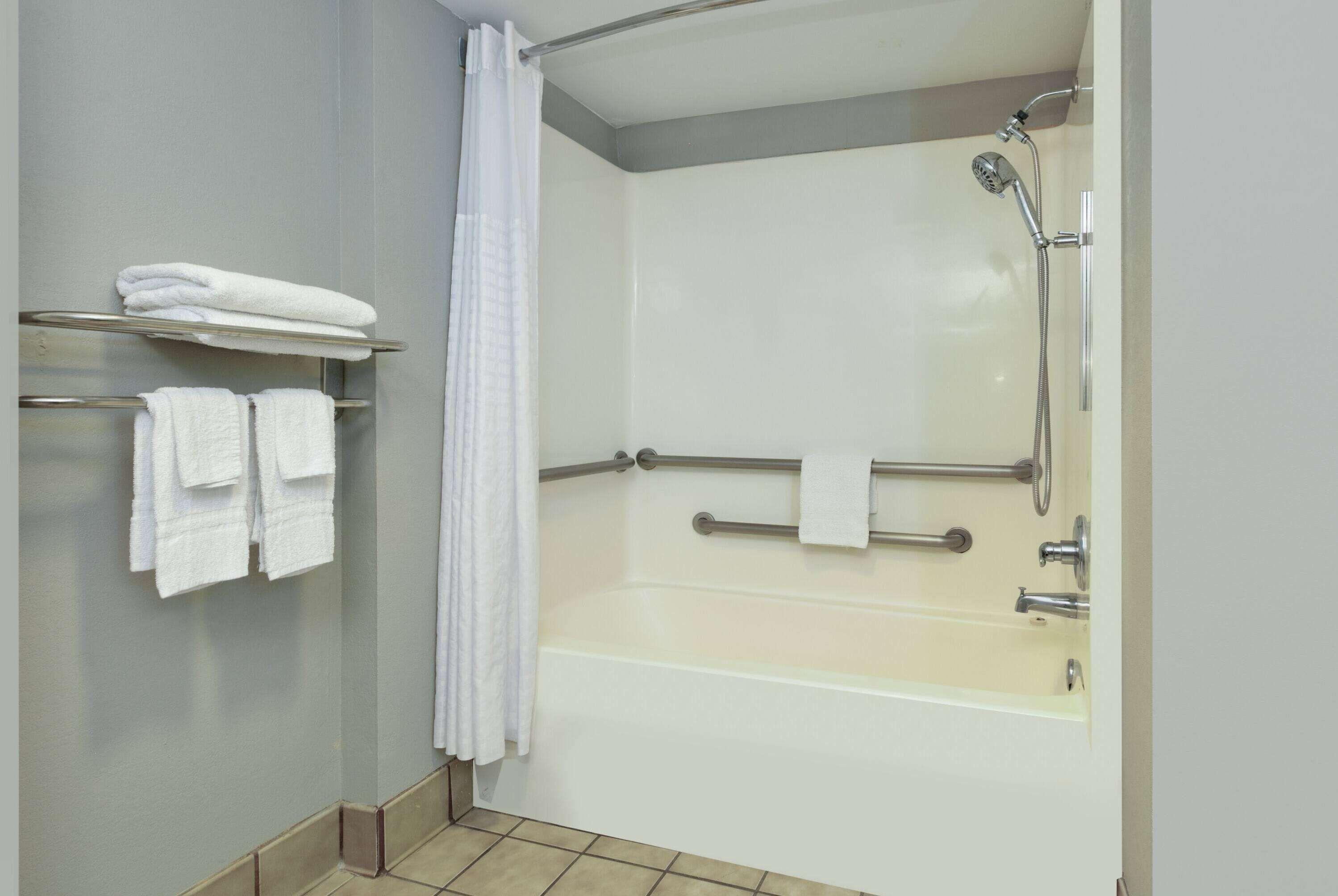 King Room - Disability Access - Smoking