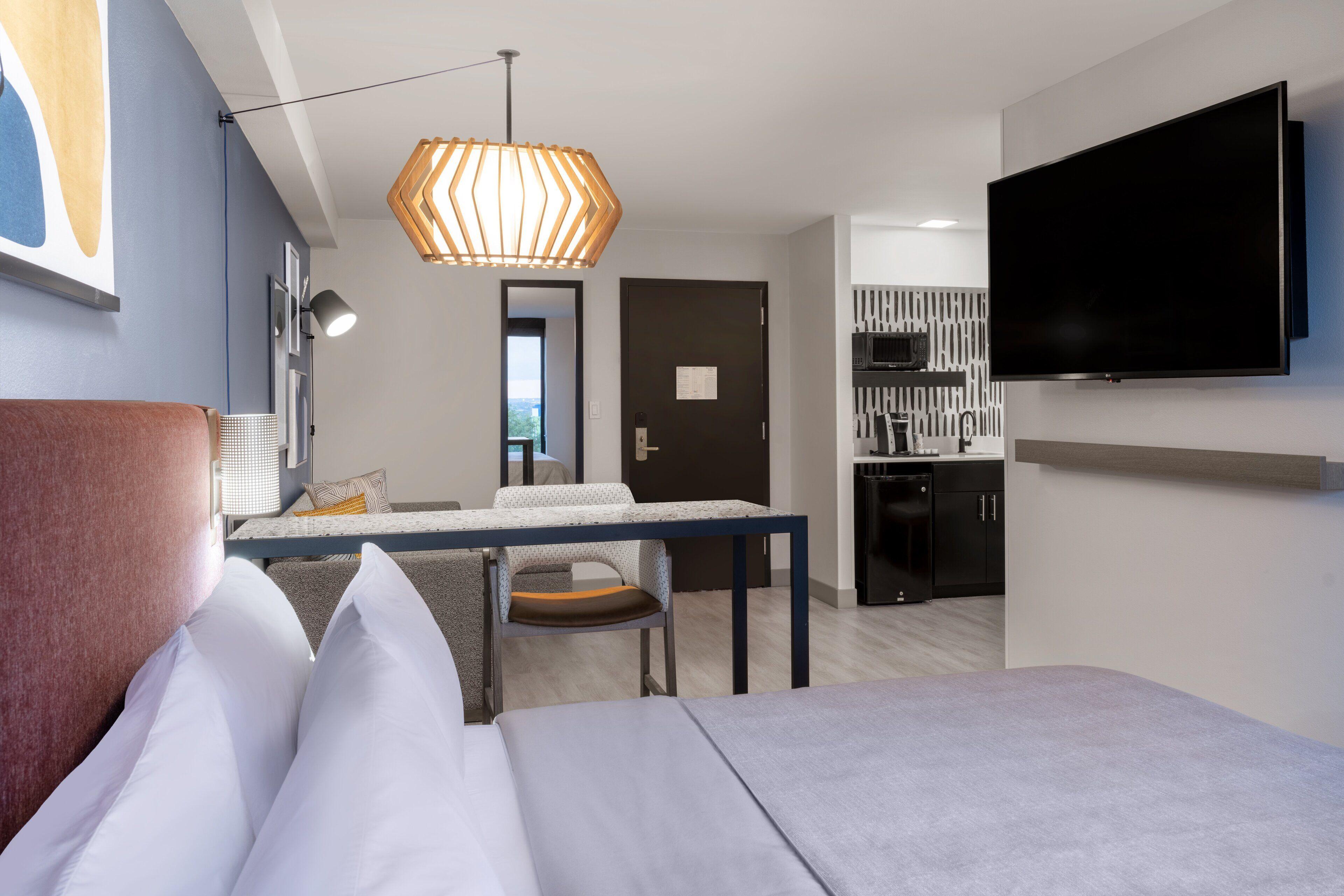 Studio Suite,1341680960:JPEG