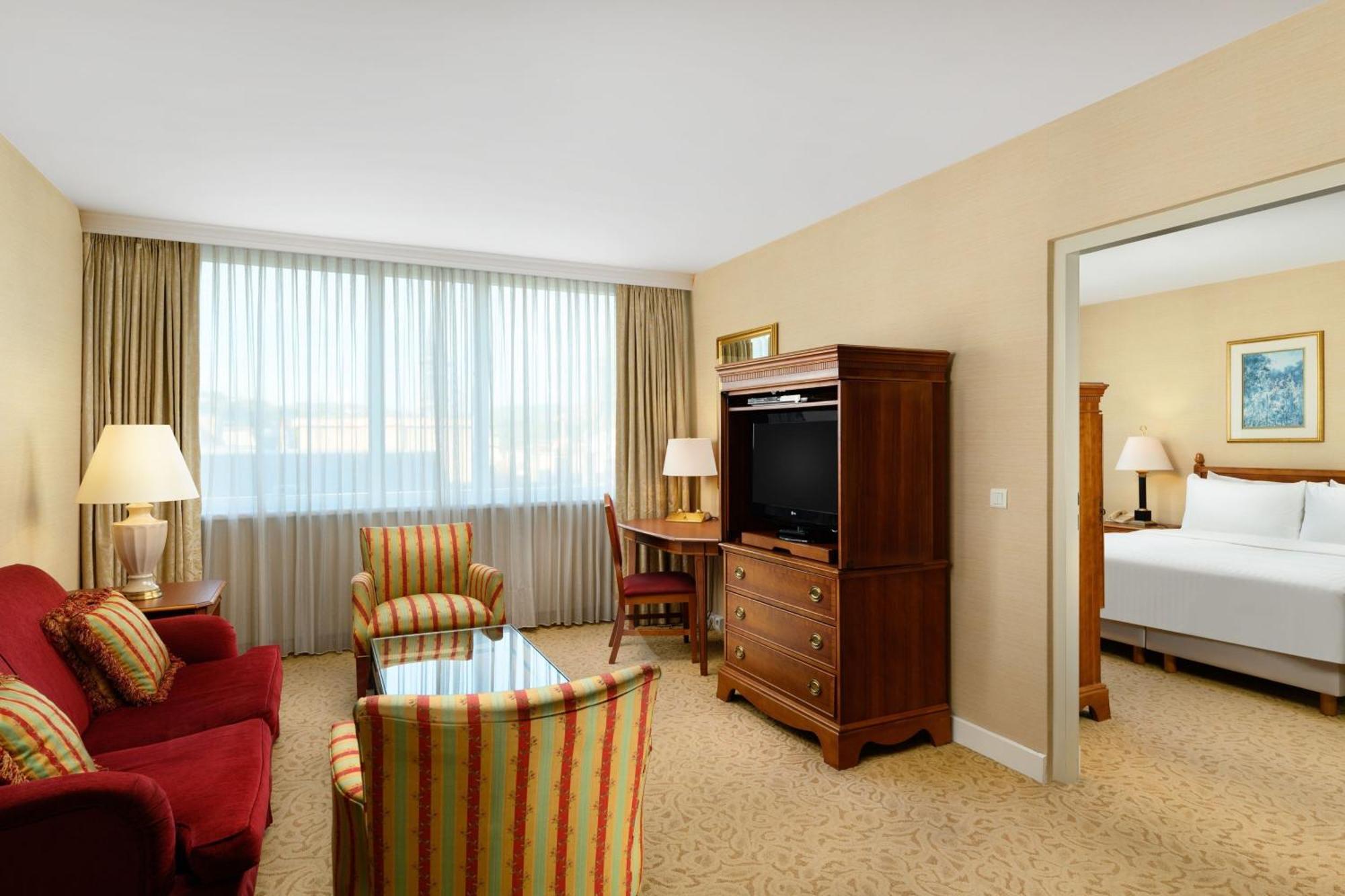 One-Bedroom Apartment with One King or One Queen and Sofa Bed,1634403549:JPEG