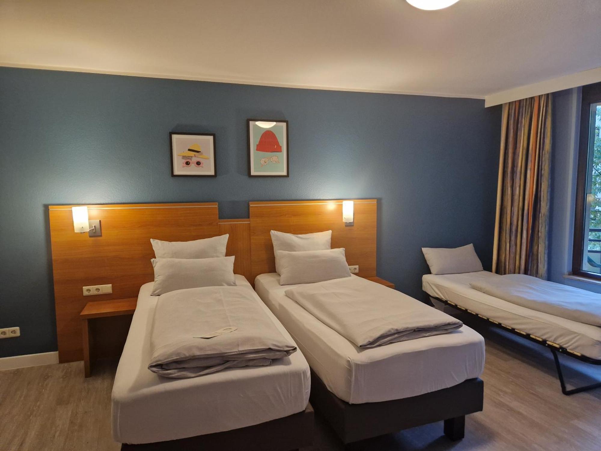 Premium King Room Garden View,1710583976:JPEG