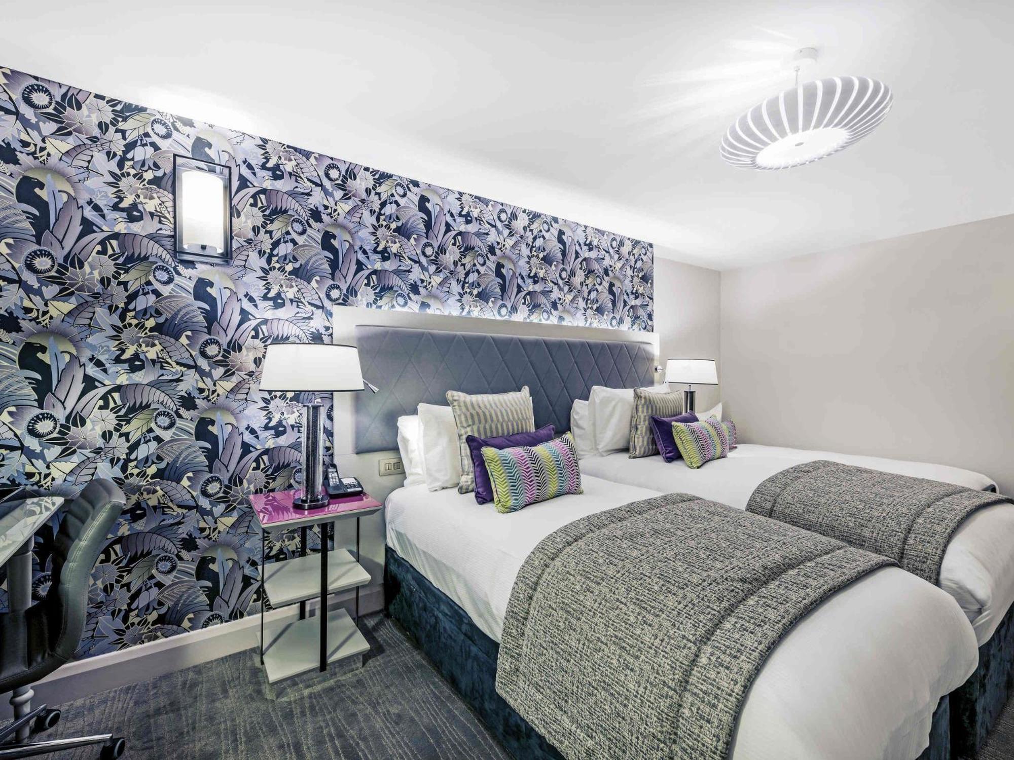 Quarto Twin Standard