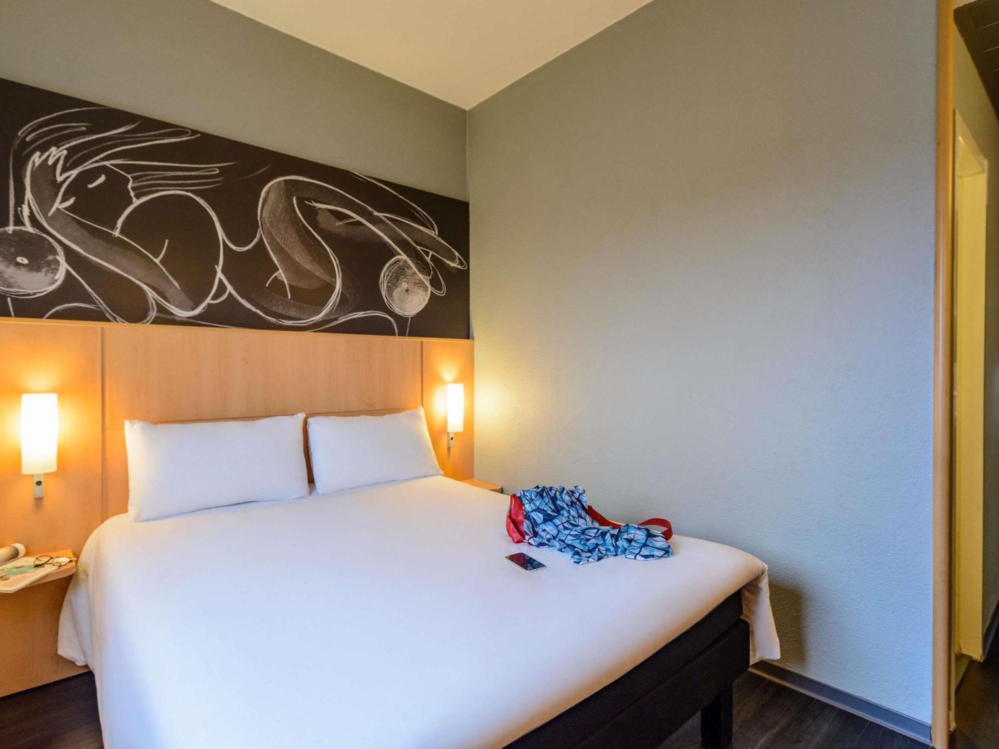 Quarto Duplo Standard