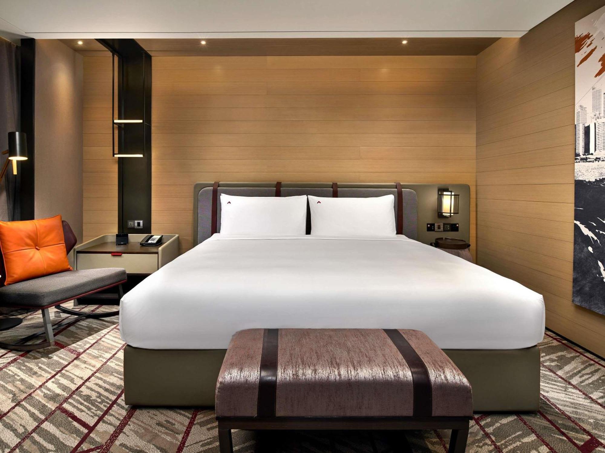 Premier met 1 Kingsize Bed, Balkon, Uitzicht op de Stad