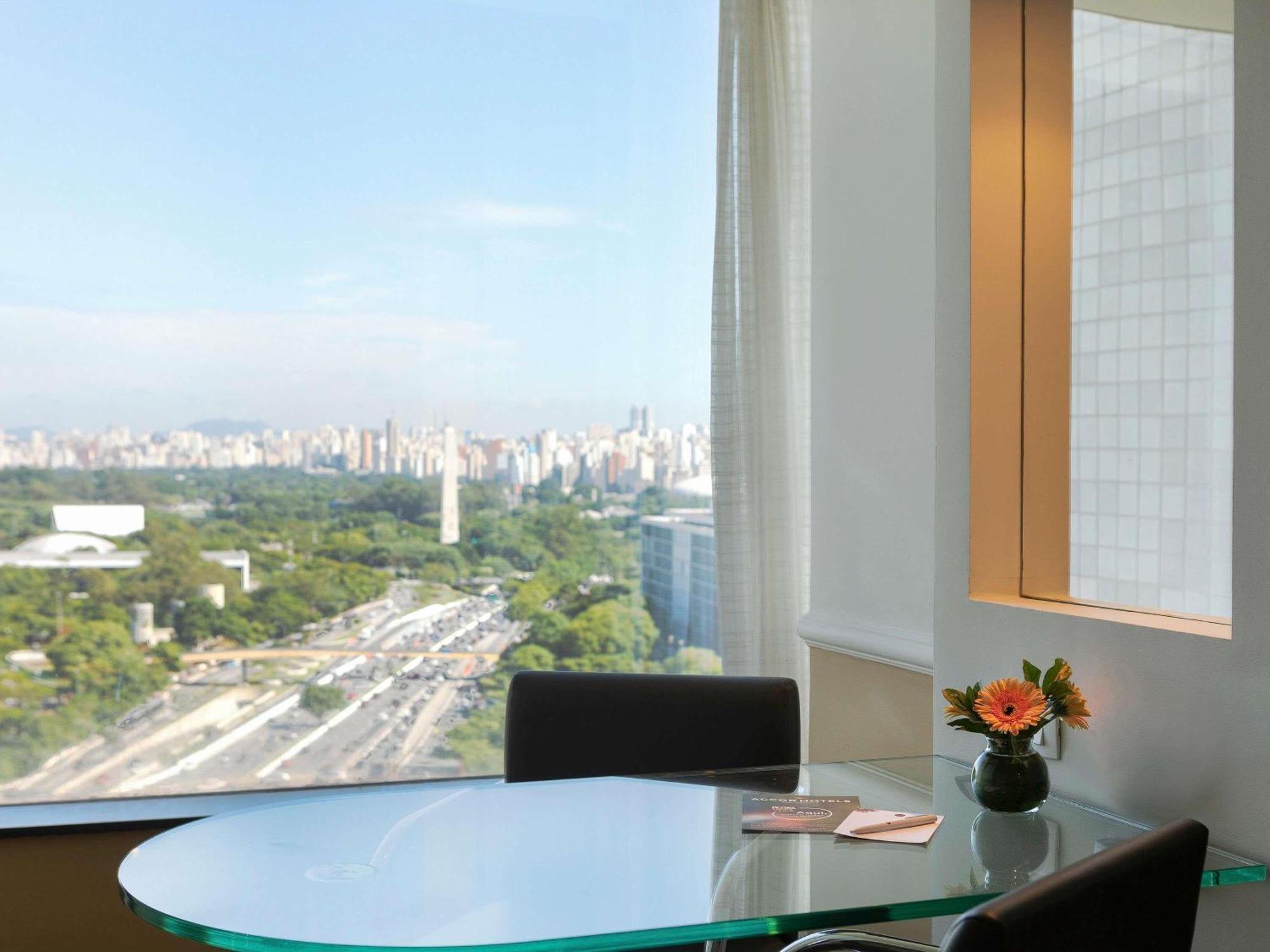 Suíte Júnior com Vista do Parque