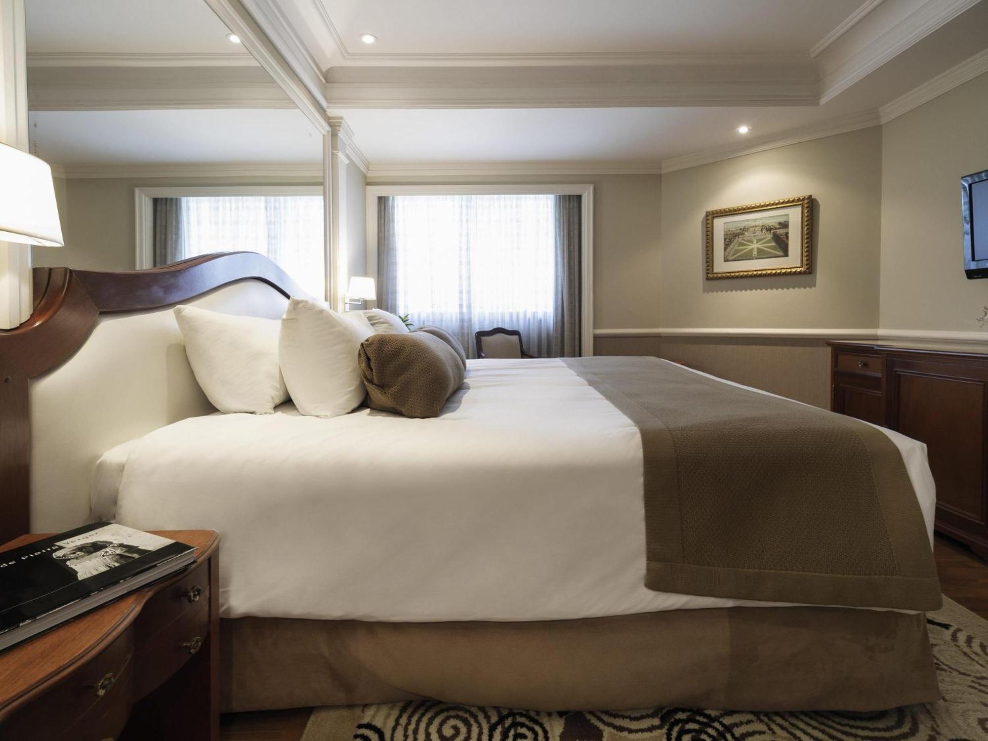 Quarto Executivo com Cama King-size