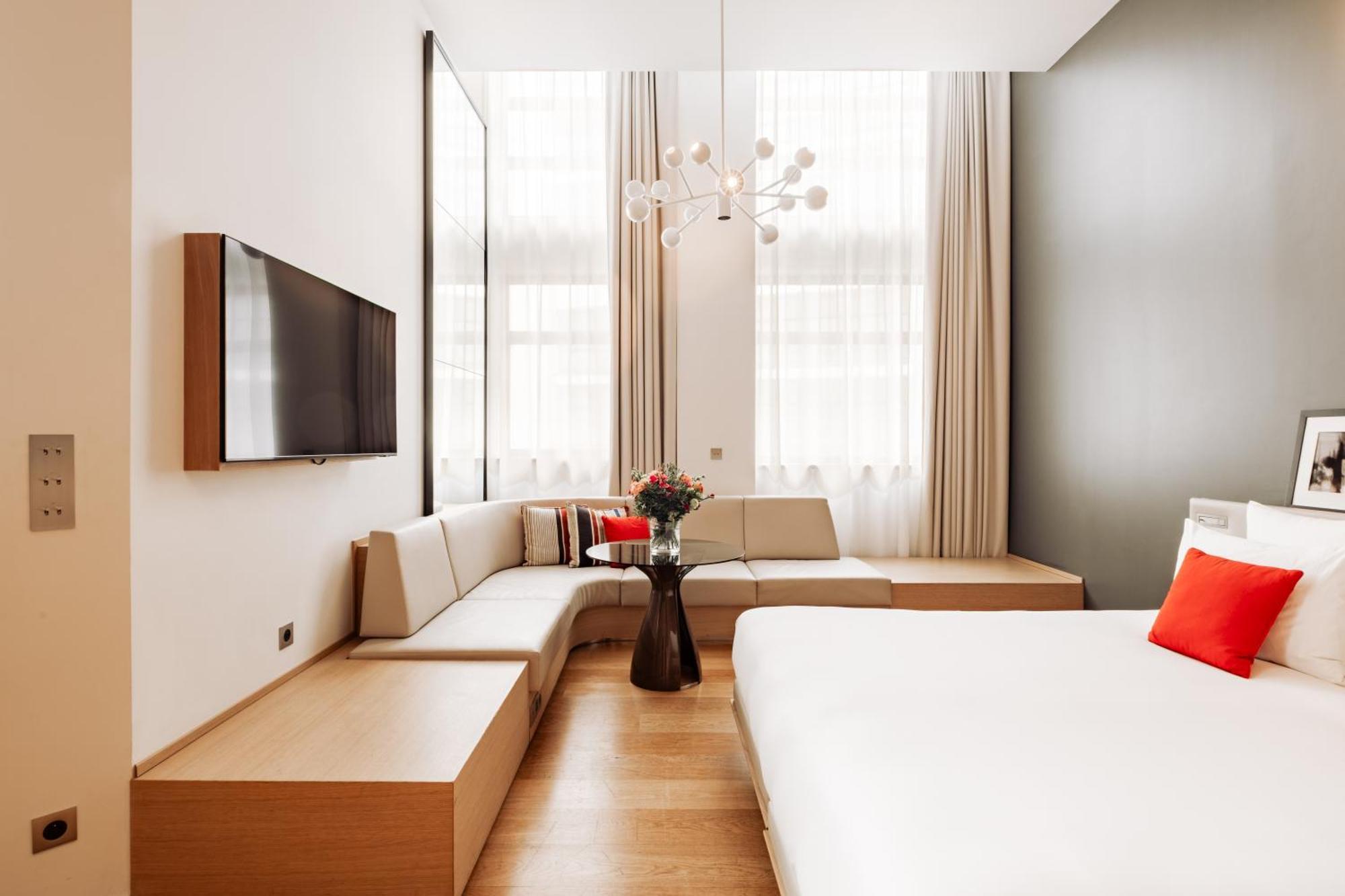 Junior Suite,1717093668:JPEG