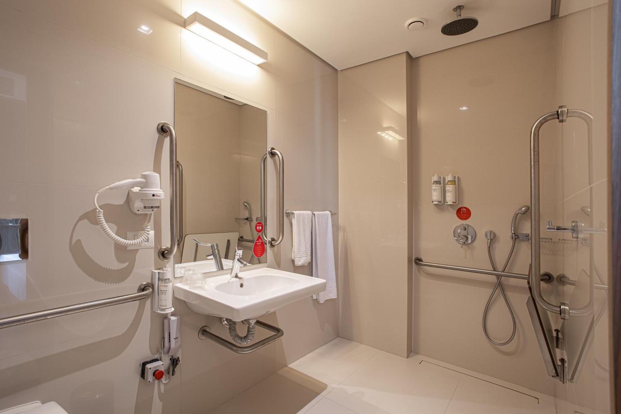 Double Room Disability Access,1717151334:JPEG
