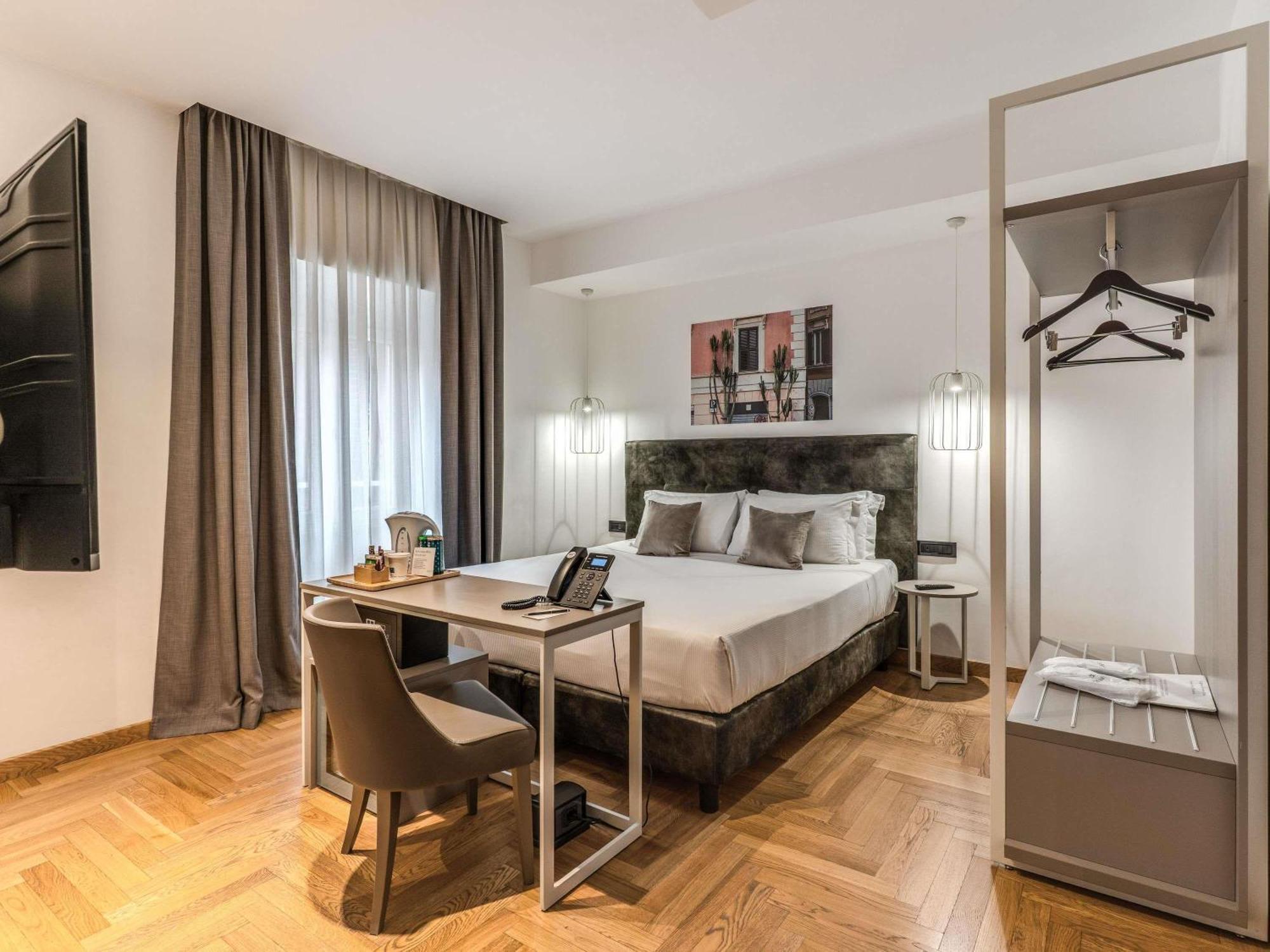 Standard Double or Twin Room,1718503853:JPEG