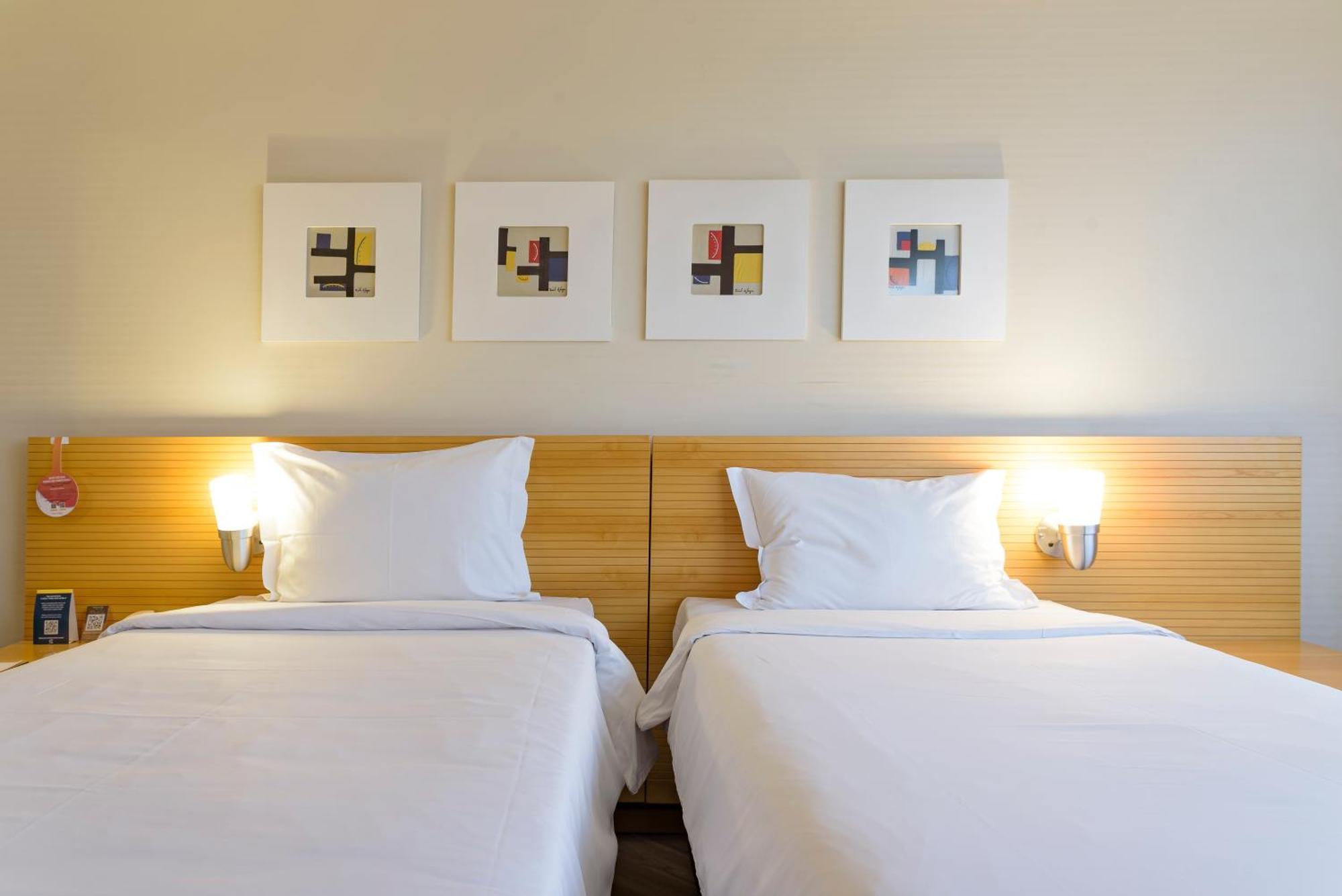Standard Twin Room,985122010:JPEG