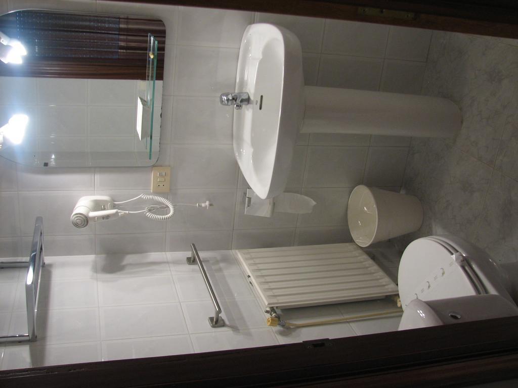 Habitación Doble con baño privado - 2 camas