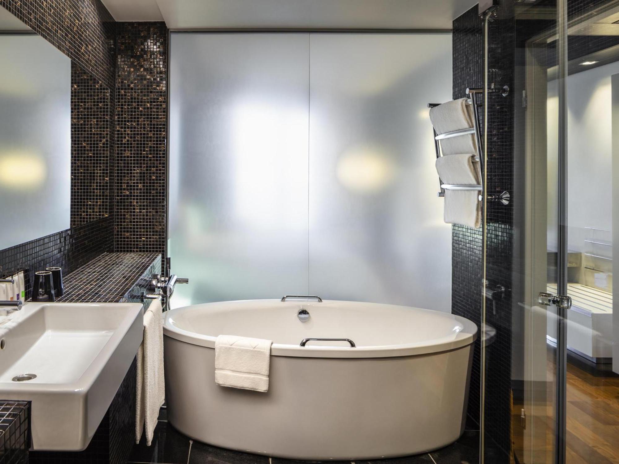 Swiss Executive Zimmer mit Kingsize-Bett