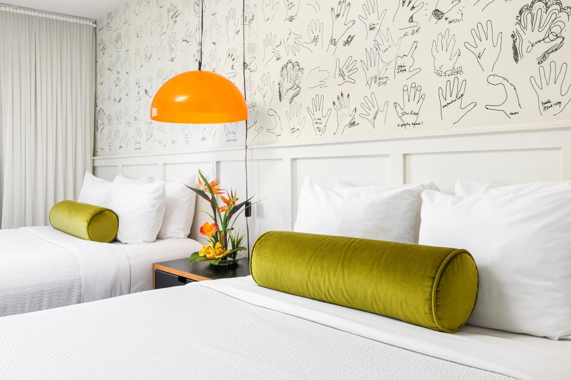 Chambre avec 2 lits queen-size - Vue sur la ville