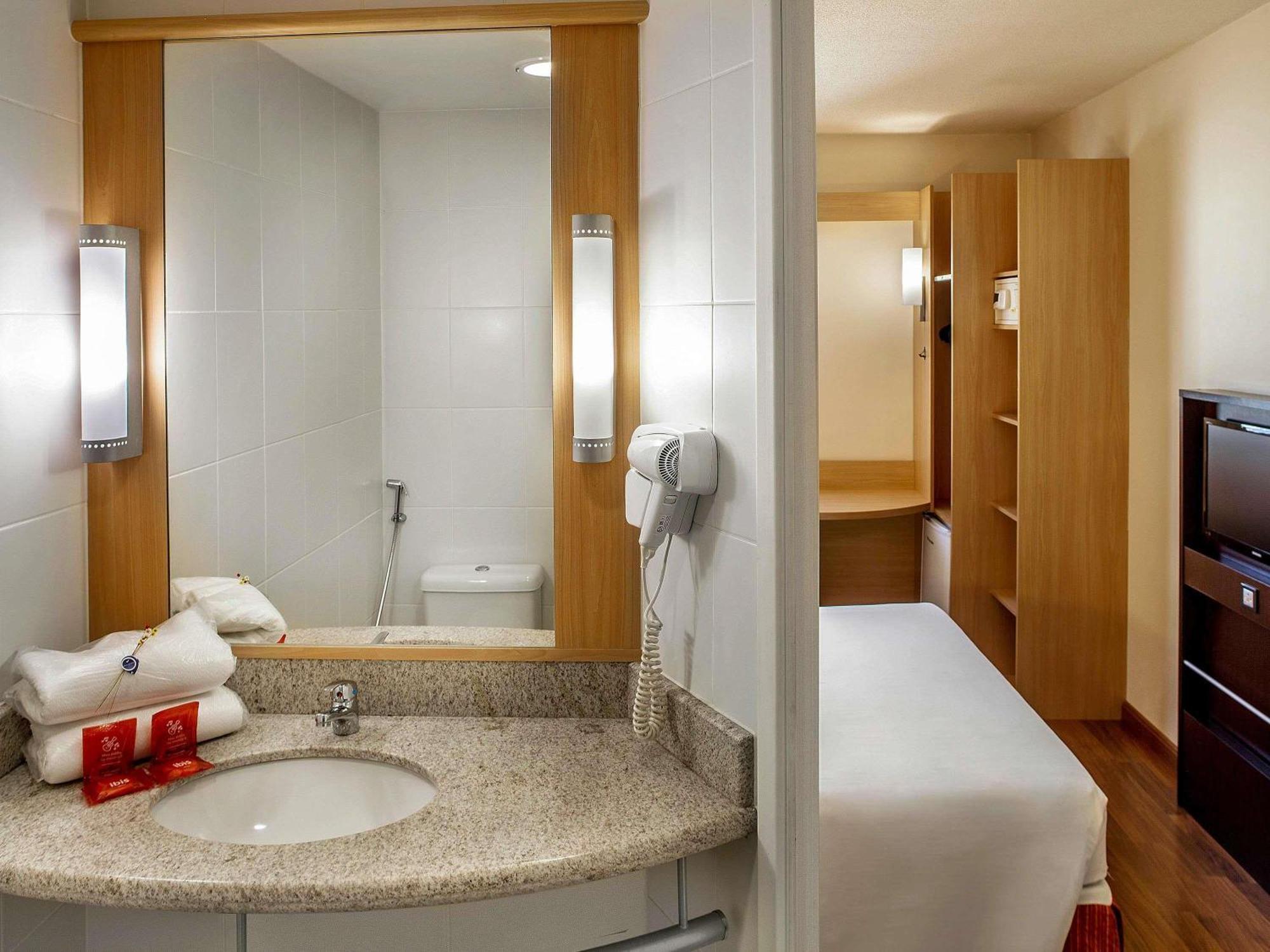 Quarto Standard com 2 Camas de Solteiro