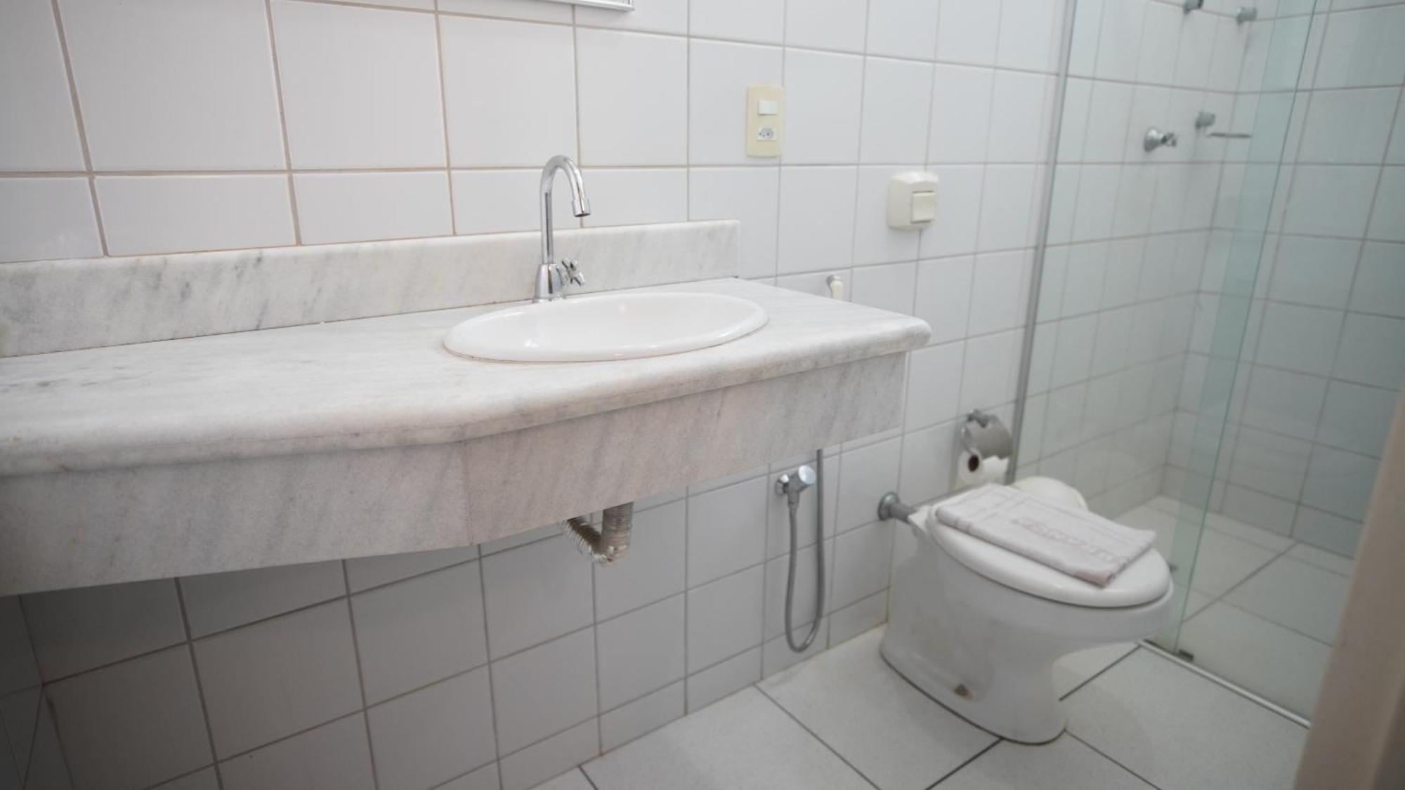 Quarto Triplo Básico