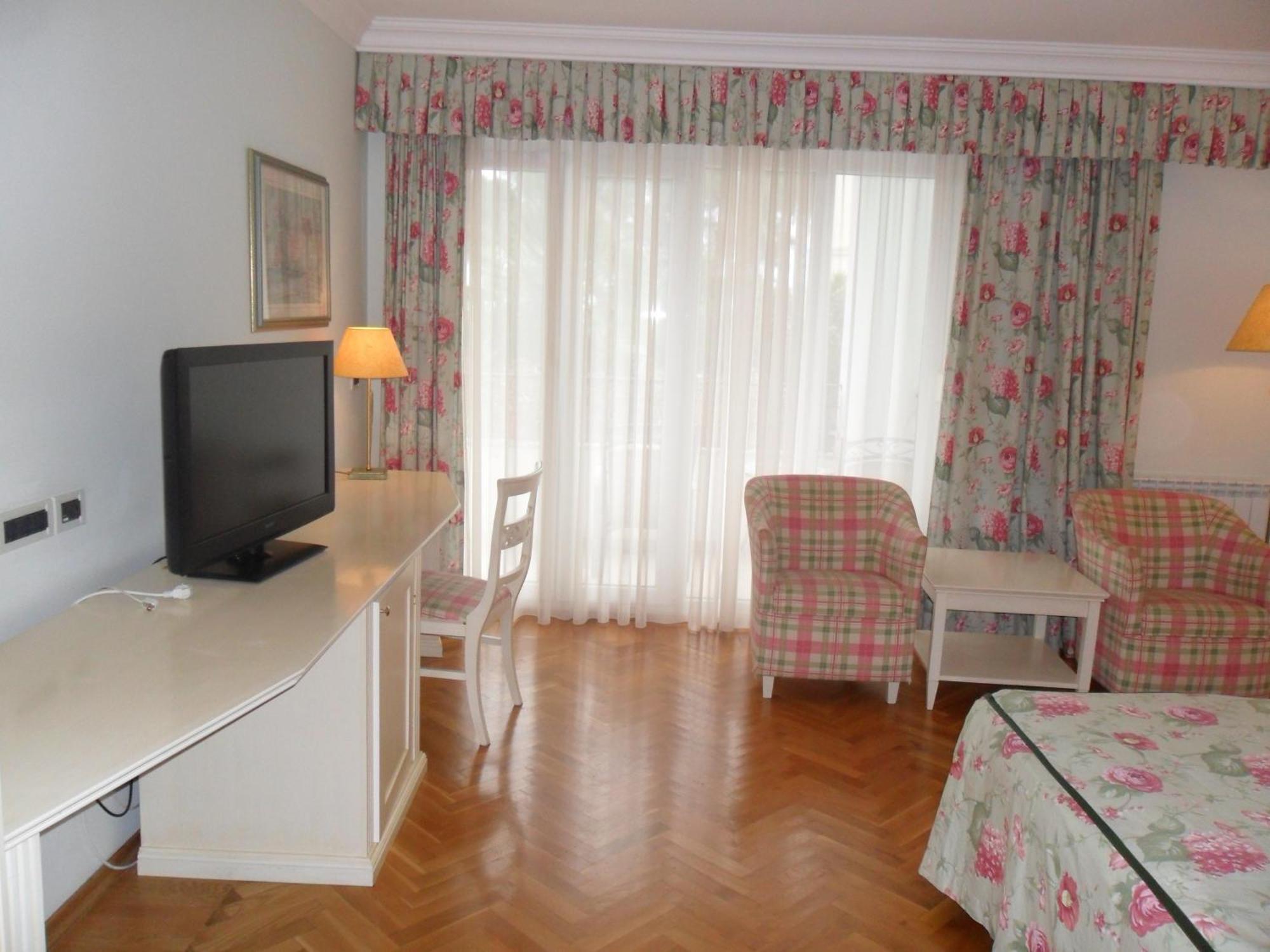 Premium Double Room Park View,1731545947:JPEG