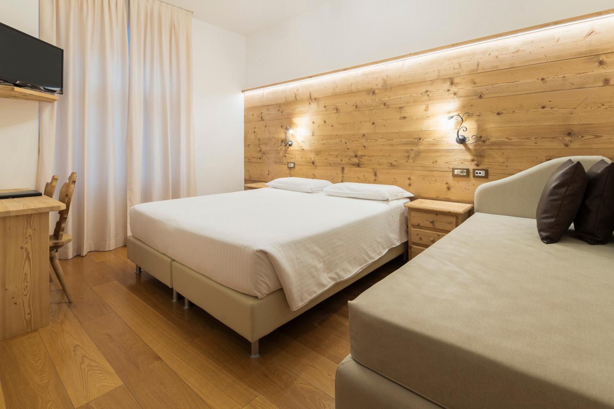 Triple Room,1739391631:JPEG