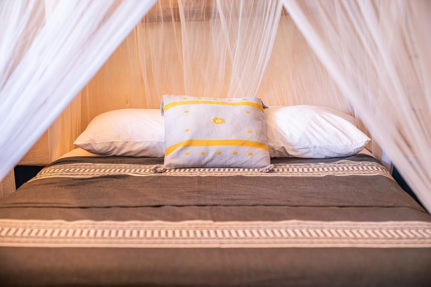Zimmer mit teilweisem Meerblick und 2 Doppelbetten