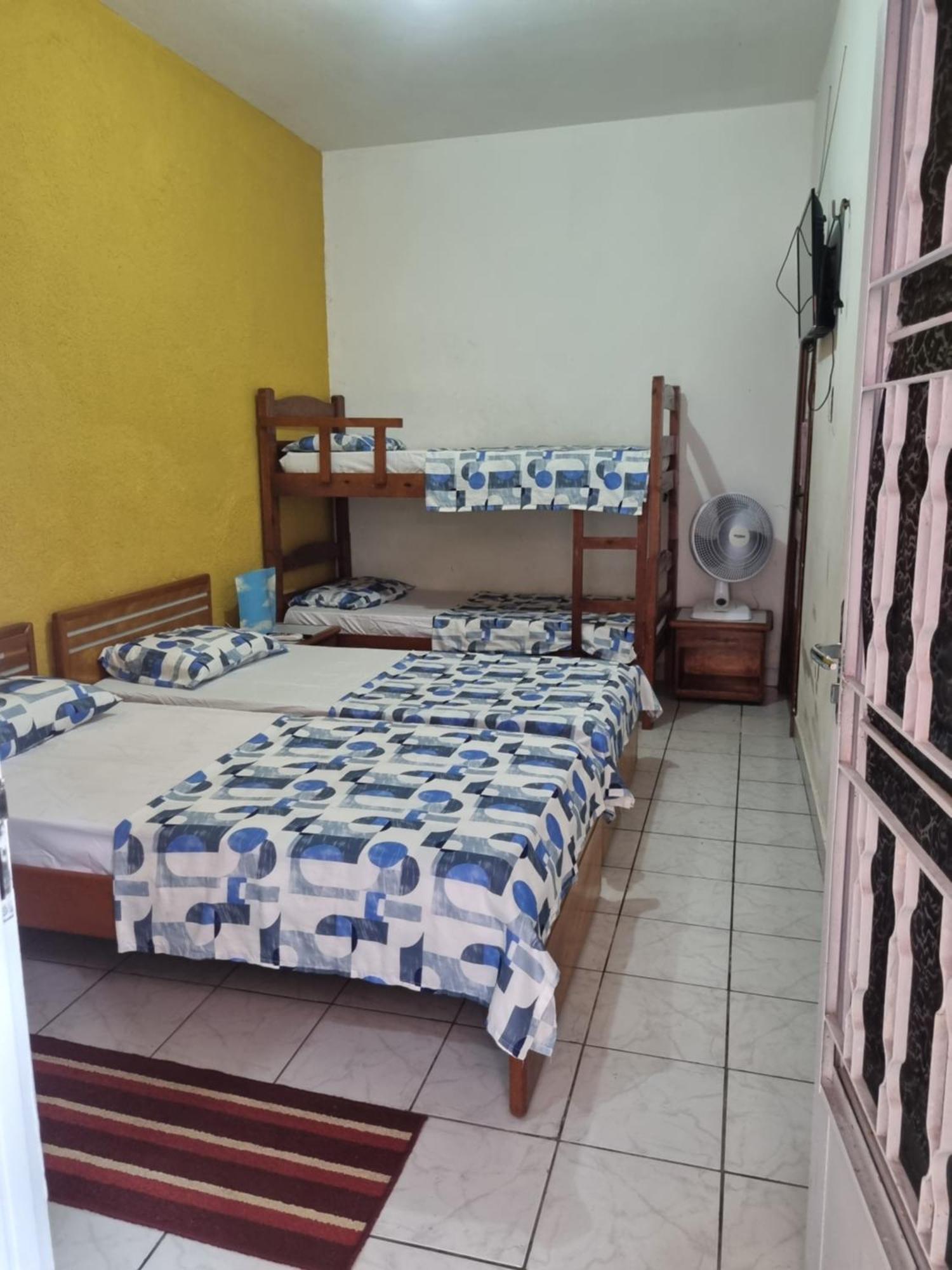 Quarto Quádruplo com Casa de Banho Privativa