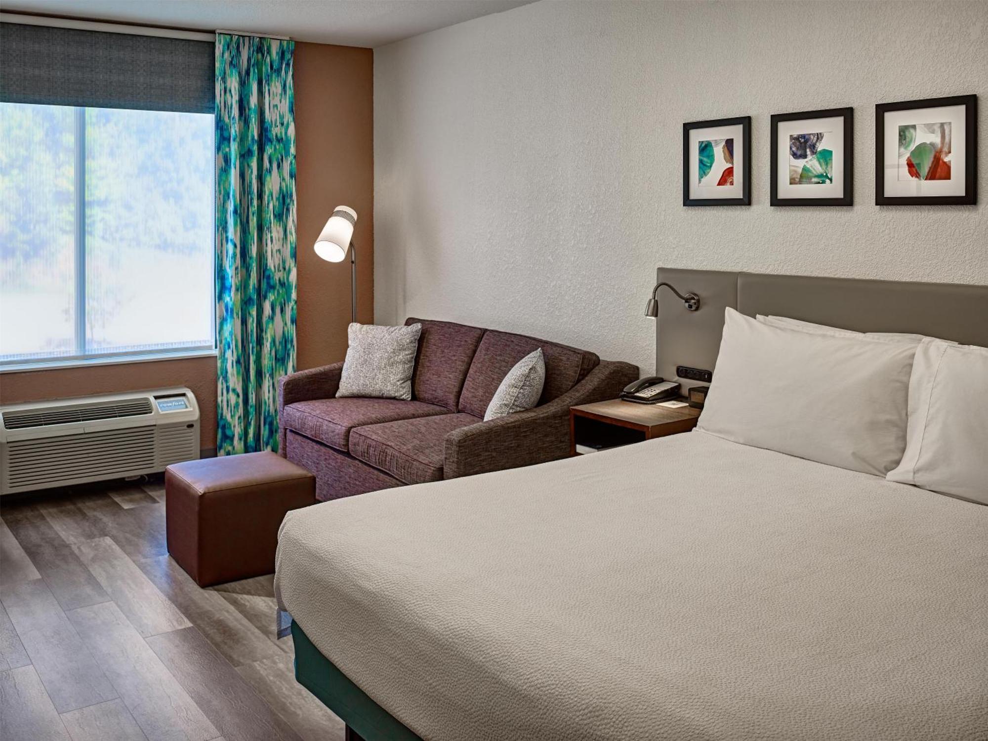 King Room,1739481319:JPEG