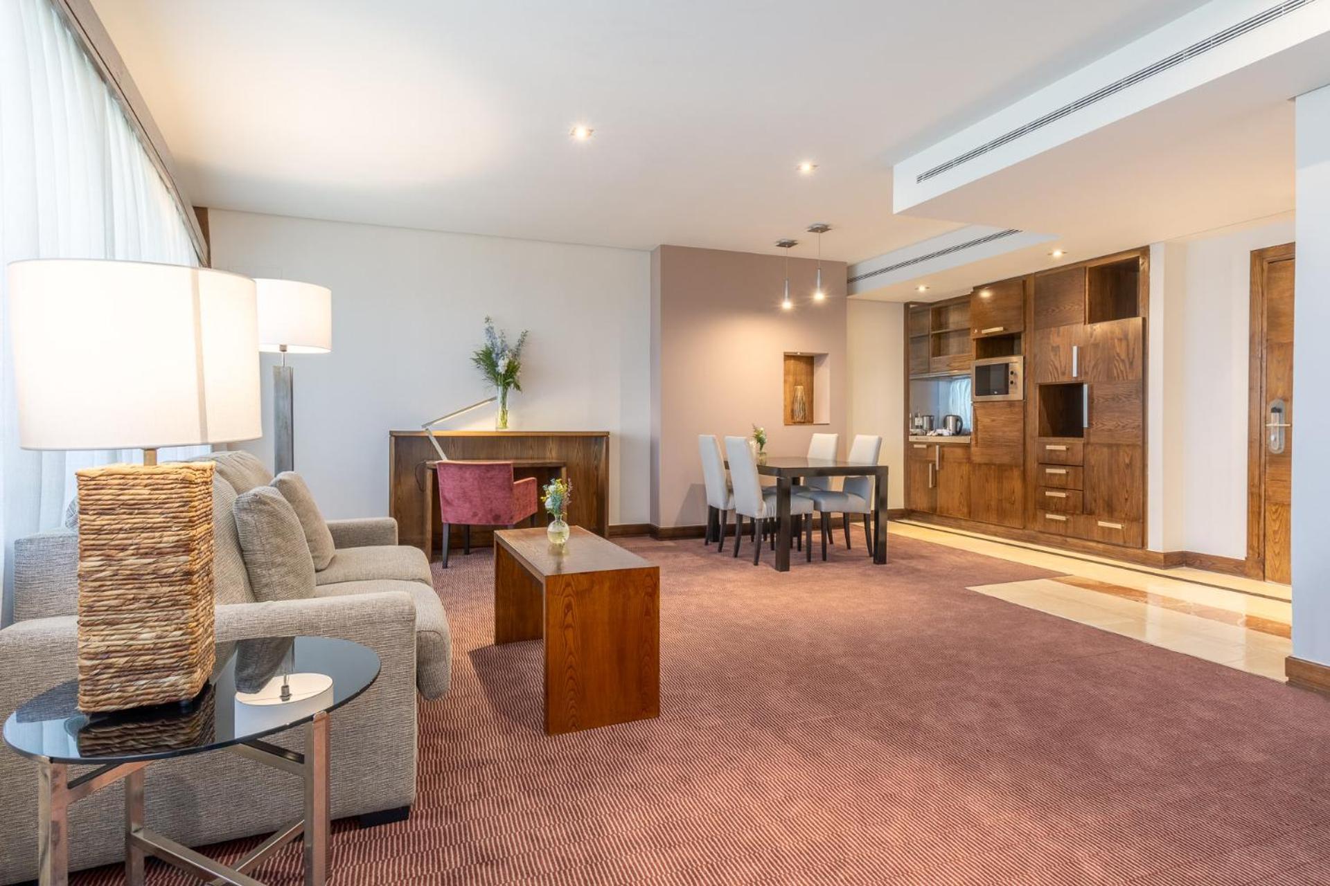 Junior Suite,1742582819:JPEG