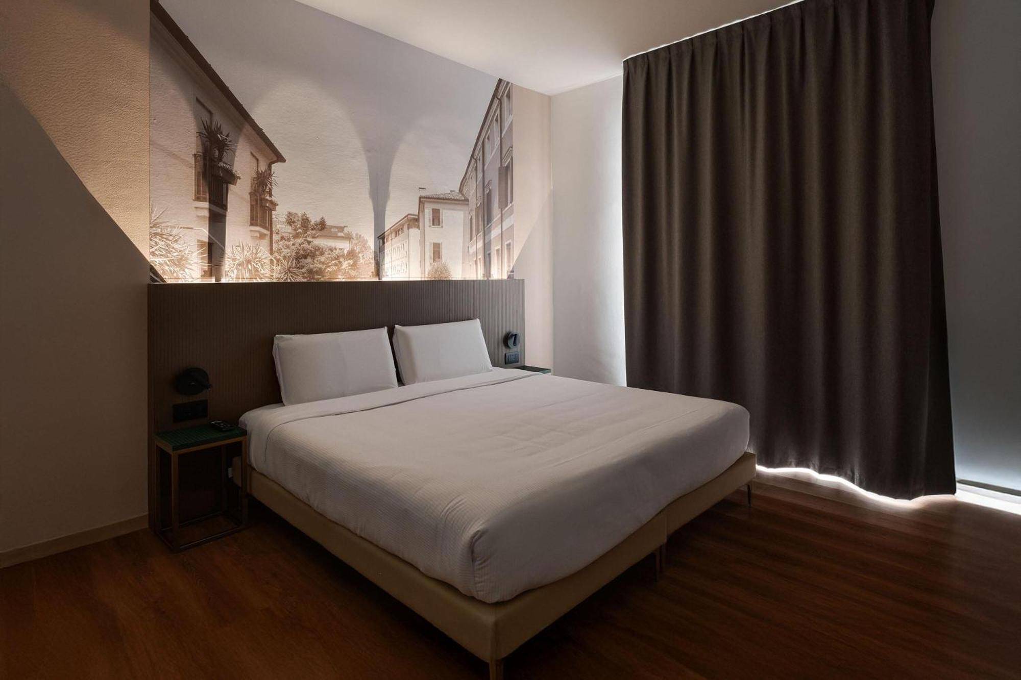 Superior Double or Twin Room Terrace,1742585948:JPEG