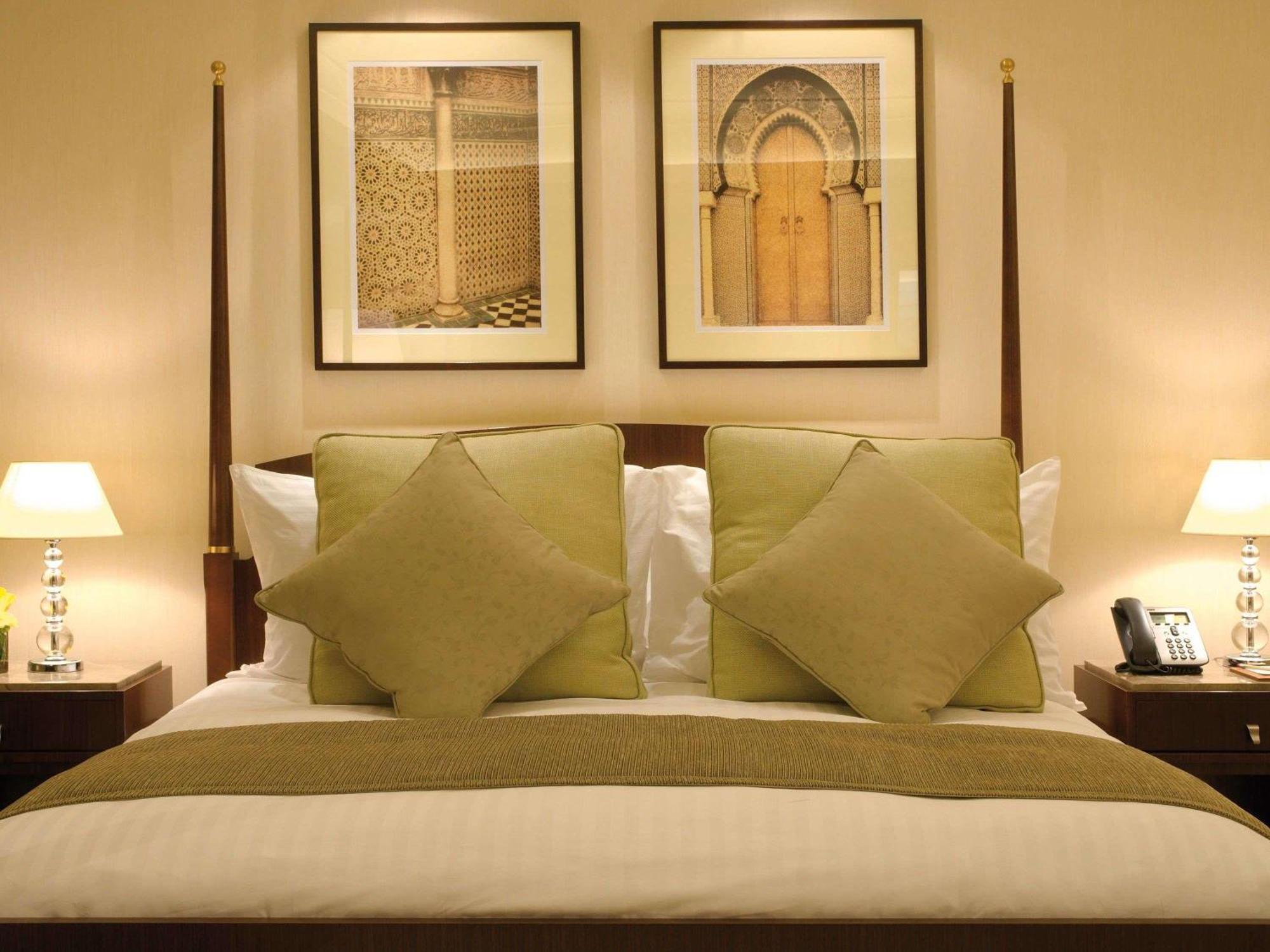 Premium King Room