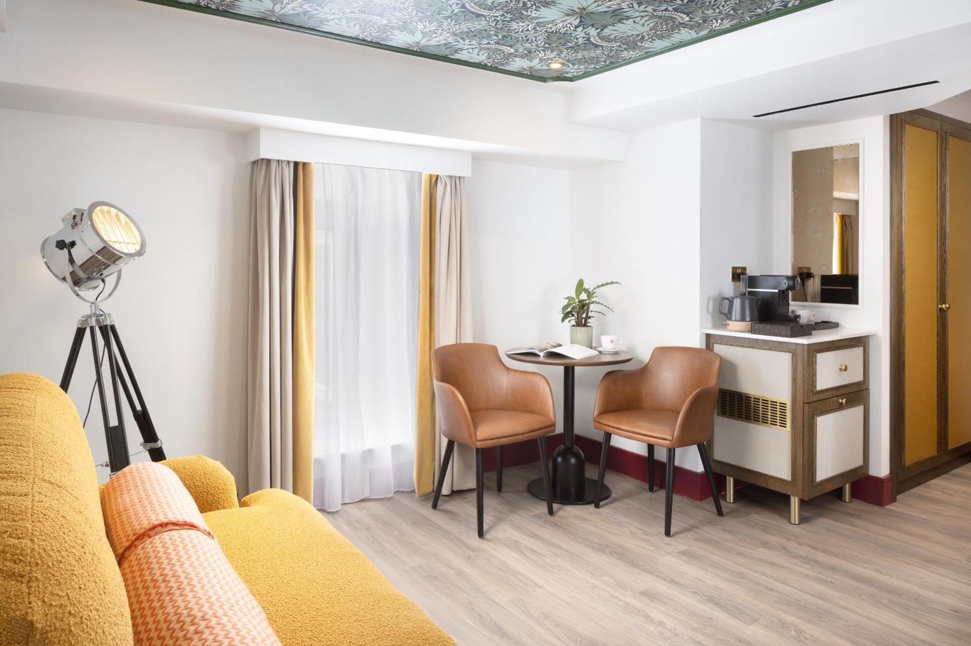 One-Bedroom Suite with Sofa Bed,1742636351:JPEG