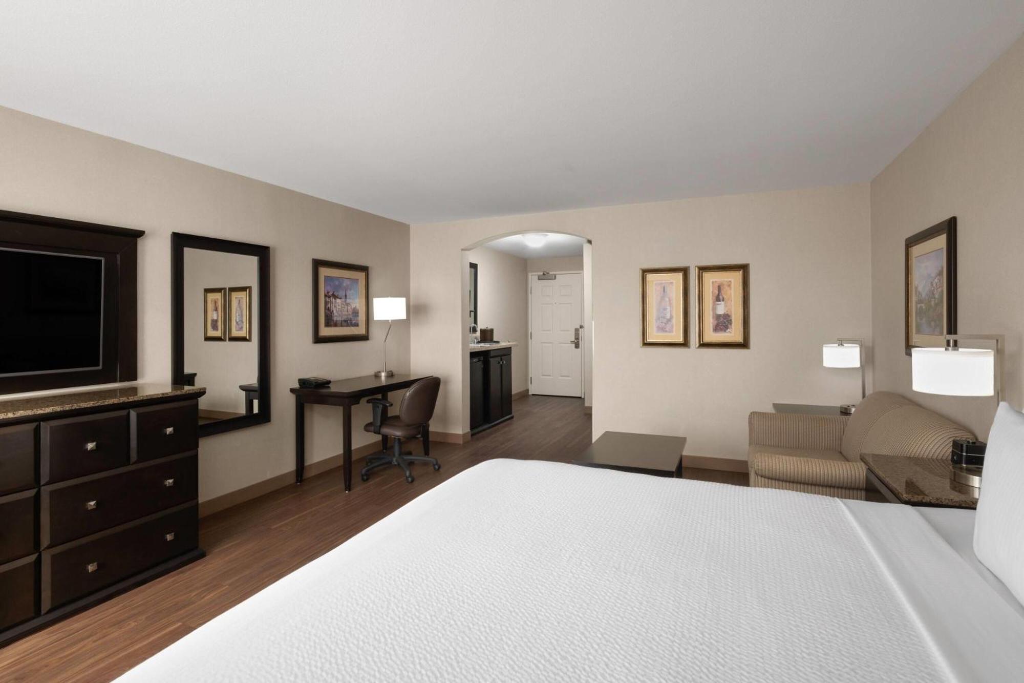 Executive King Room with Sofa Bed