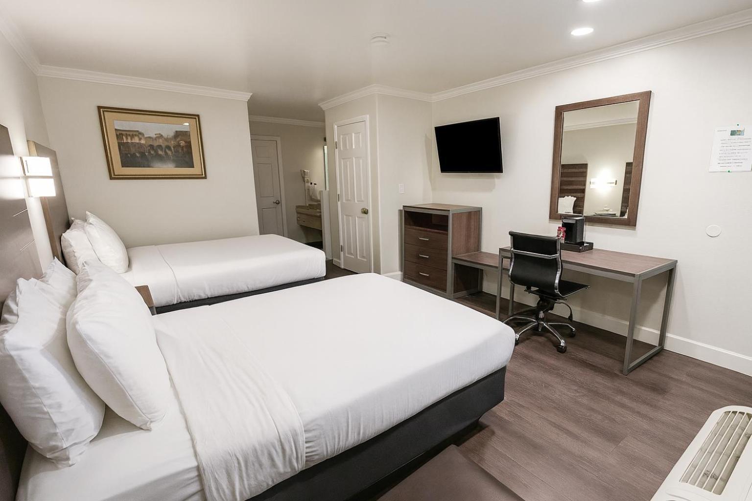 Queen Room with Two Queen Beds - Disability Access