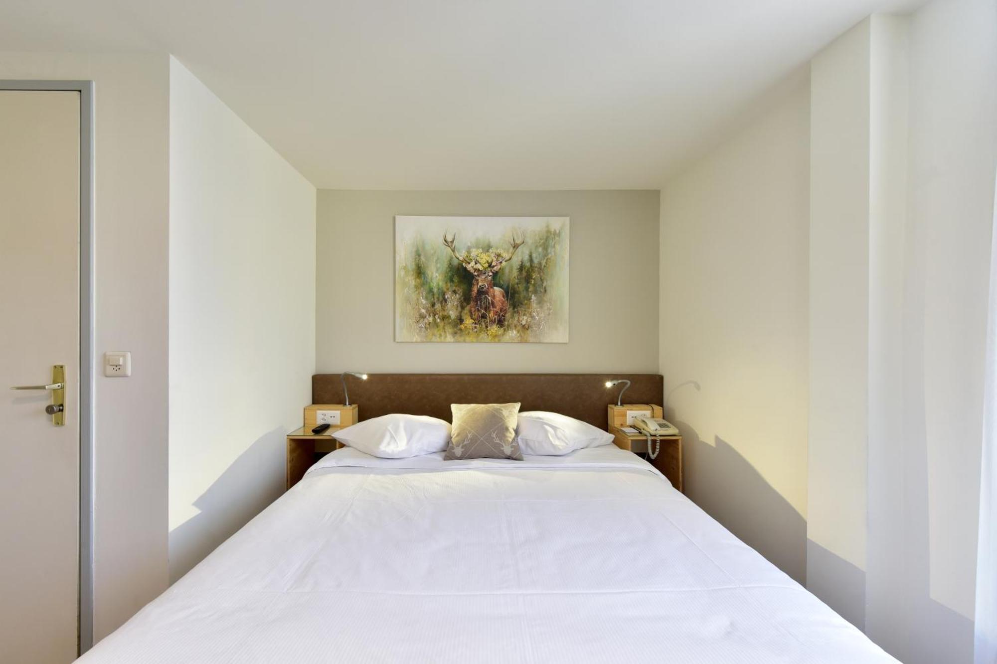 Camera Matrimoniale Standard con Letto Queen-Size