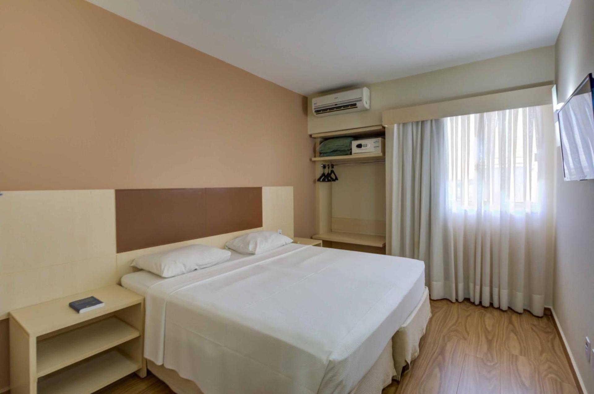 Quarto com Cama Queen-Size e Varanda