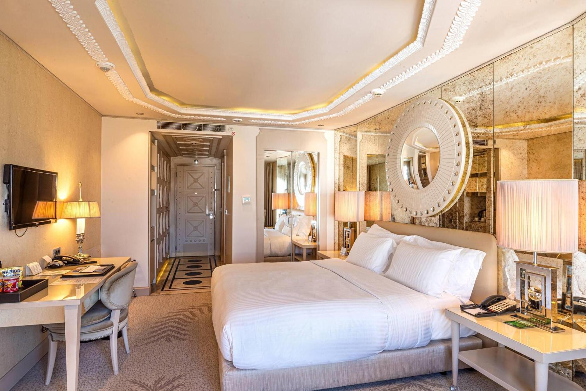 Deluxe King Room with City View,1742799641:JPEG